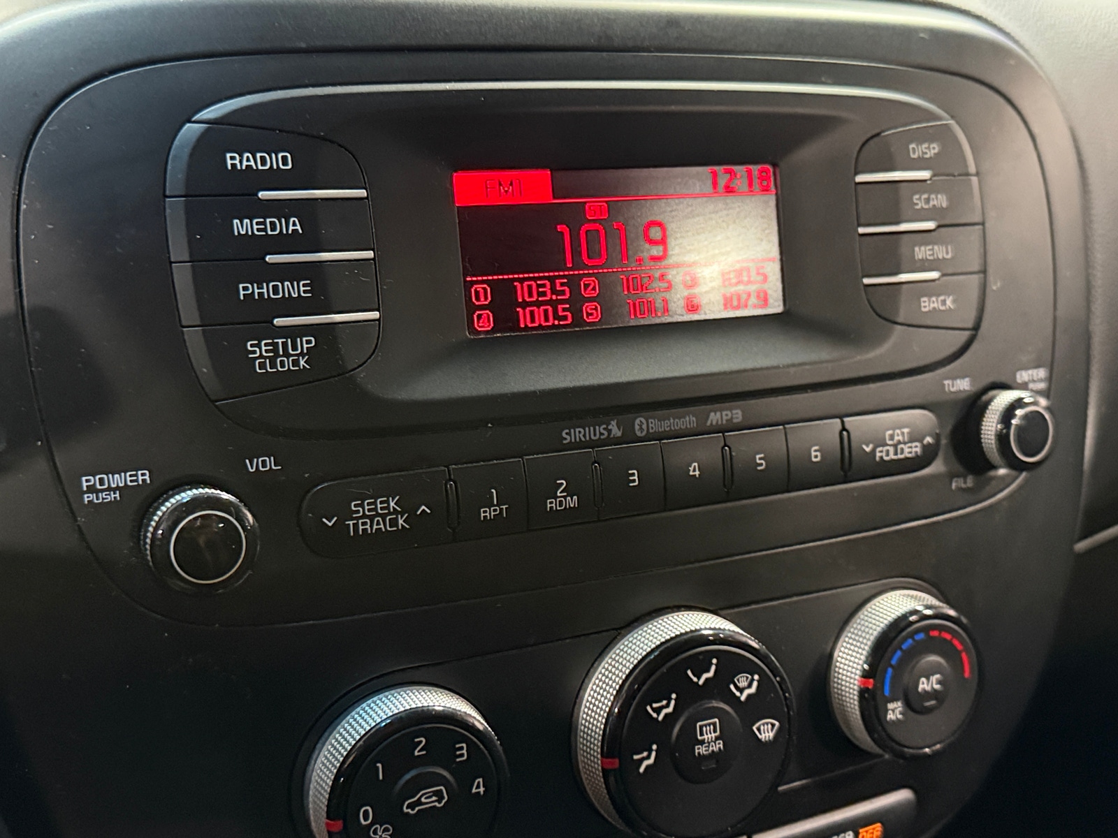 Thumbnail: 2015 Kia Soul - 4