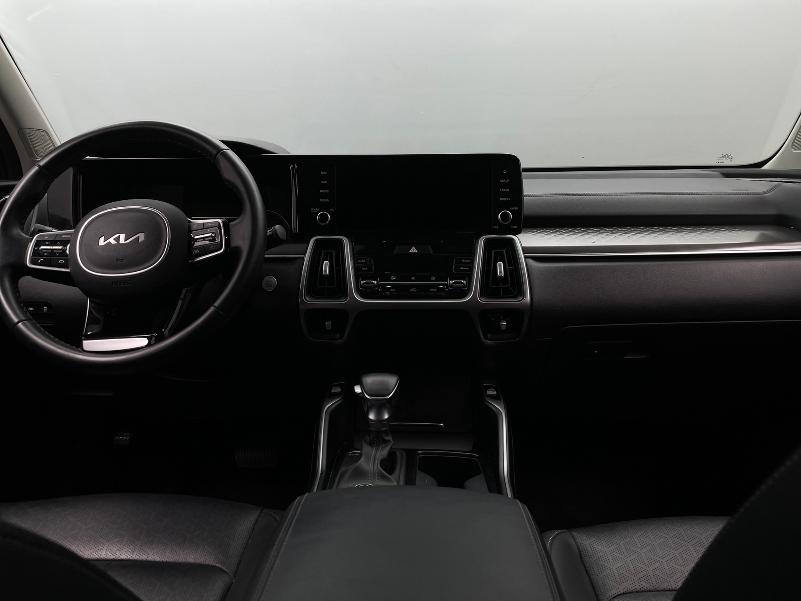 Thumbnail: 2022 Kia Sorento - 2