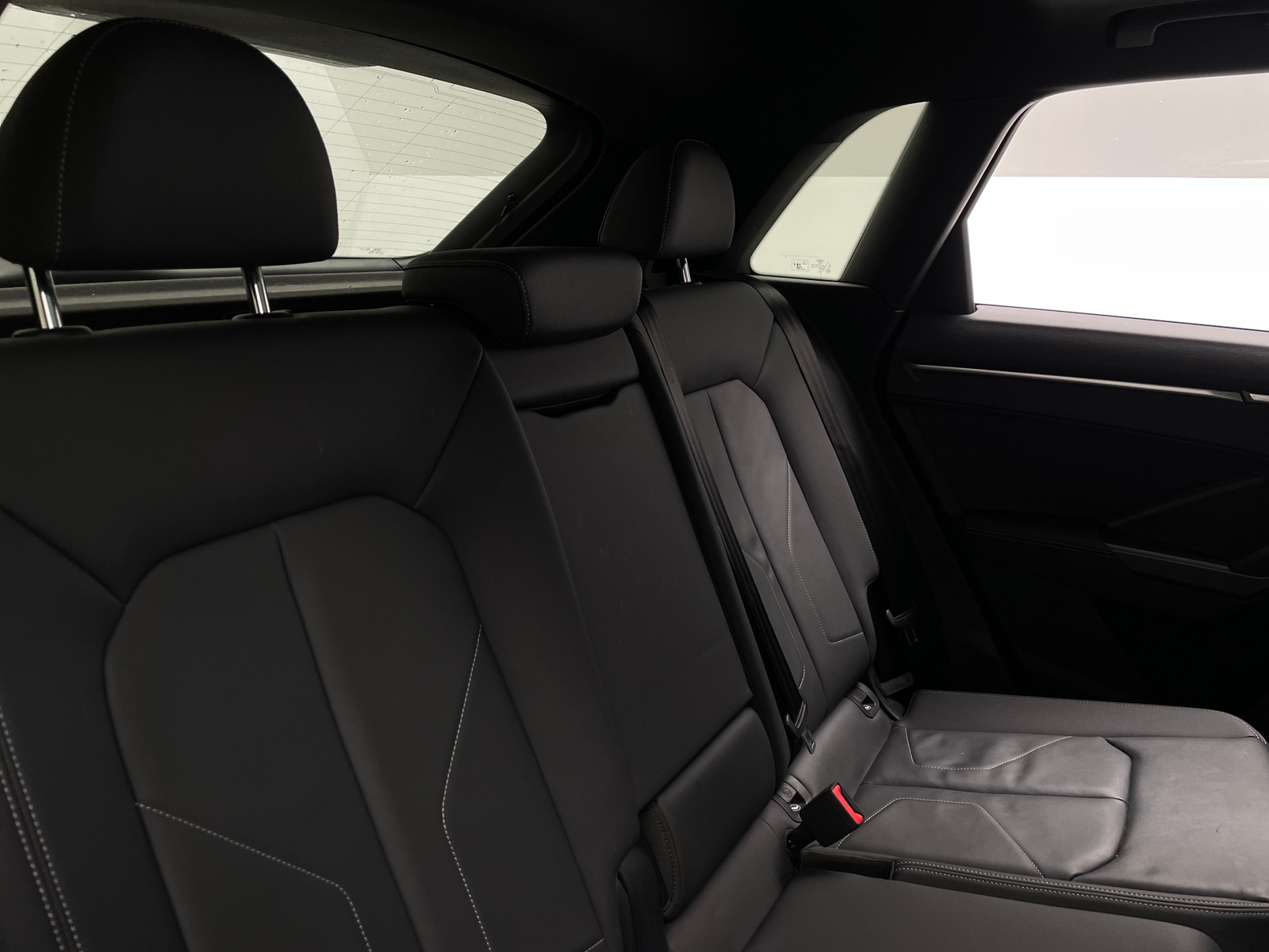Thumbnail: 2024 Audi Q3 - 6