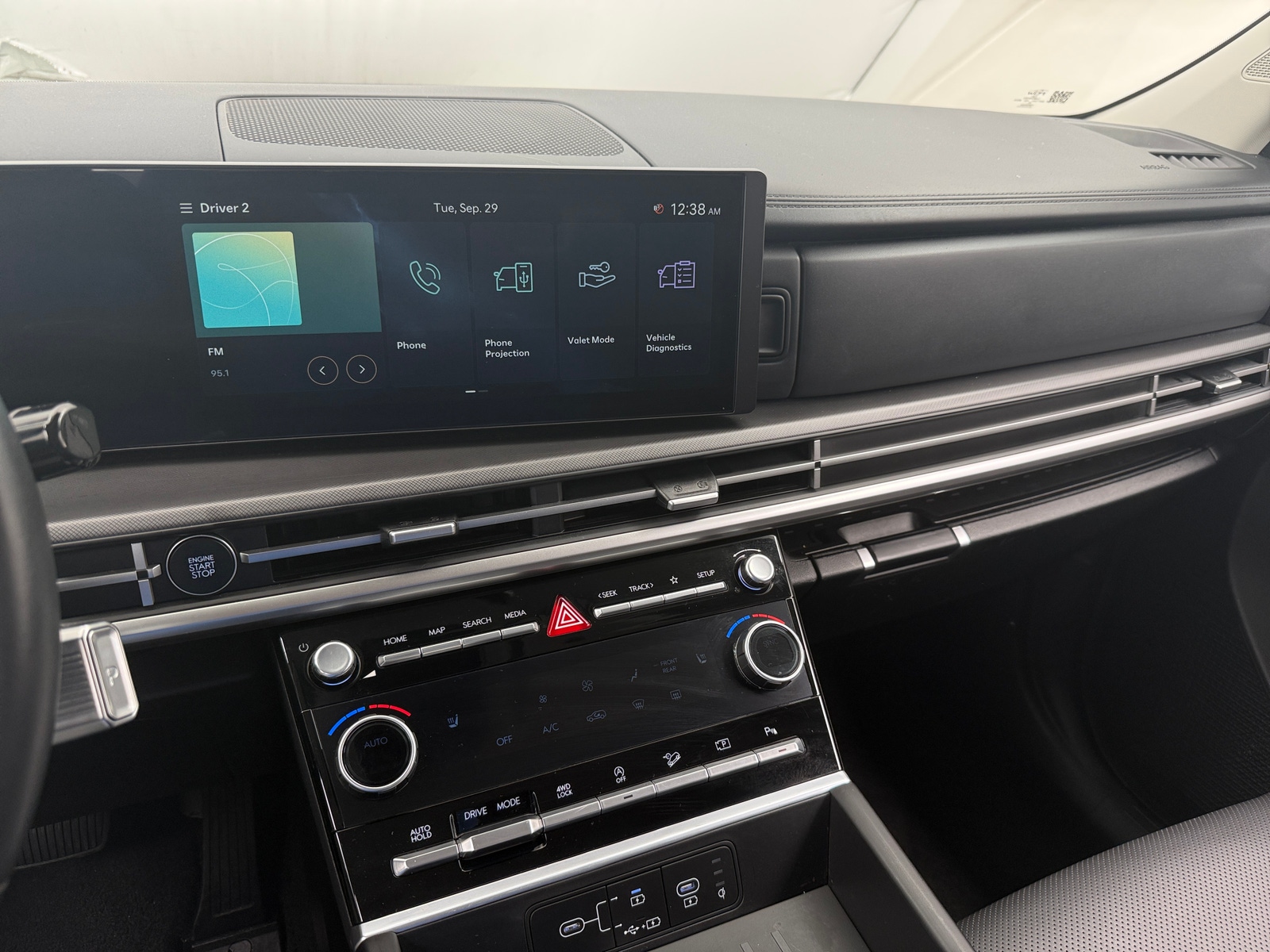 Thumbnail: 2026 Hyundai Santa Fe - 3