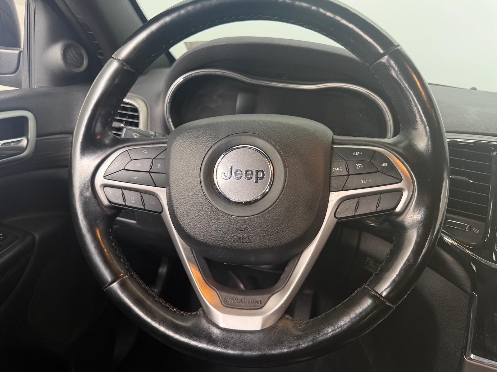 Thumbnail: 2021 Jeep Grand Cherokee - 4