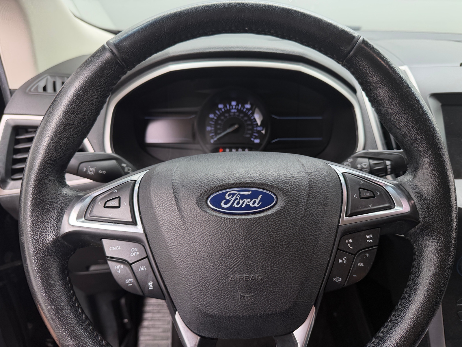 Thumbnail: 2019 Ford Edge - 4