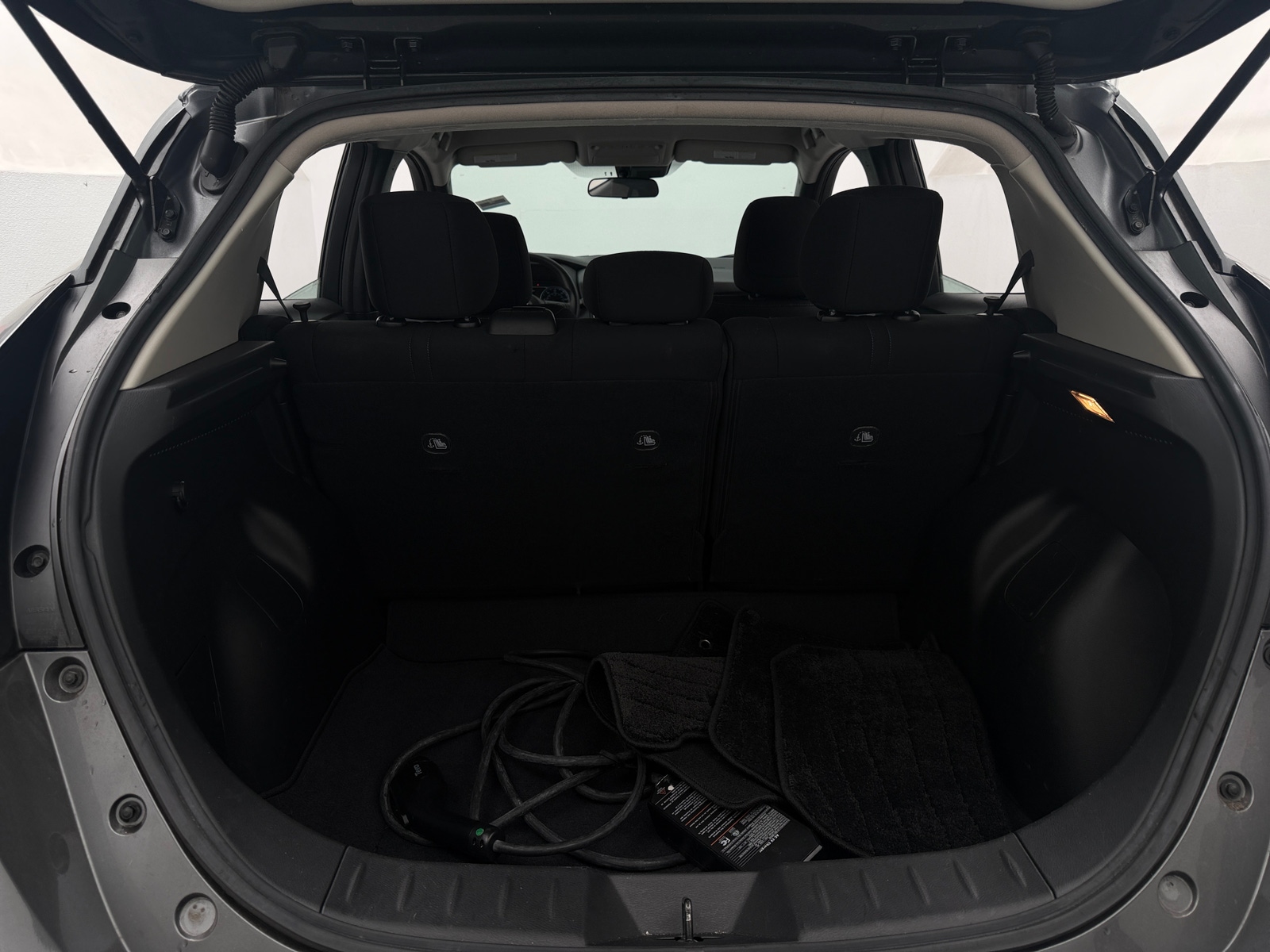 Thumbnail: 2022 Nissan Leaf - 7