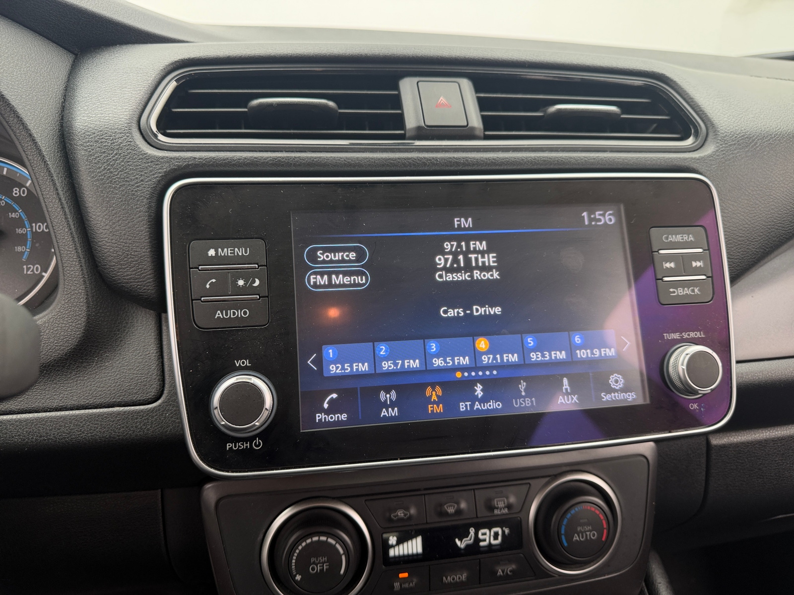 Thumbnail: 2022 Nissan Leaf - 4