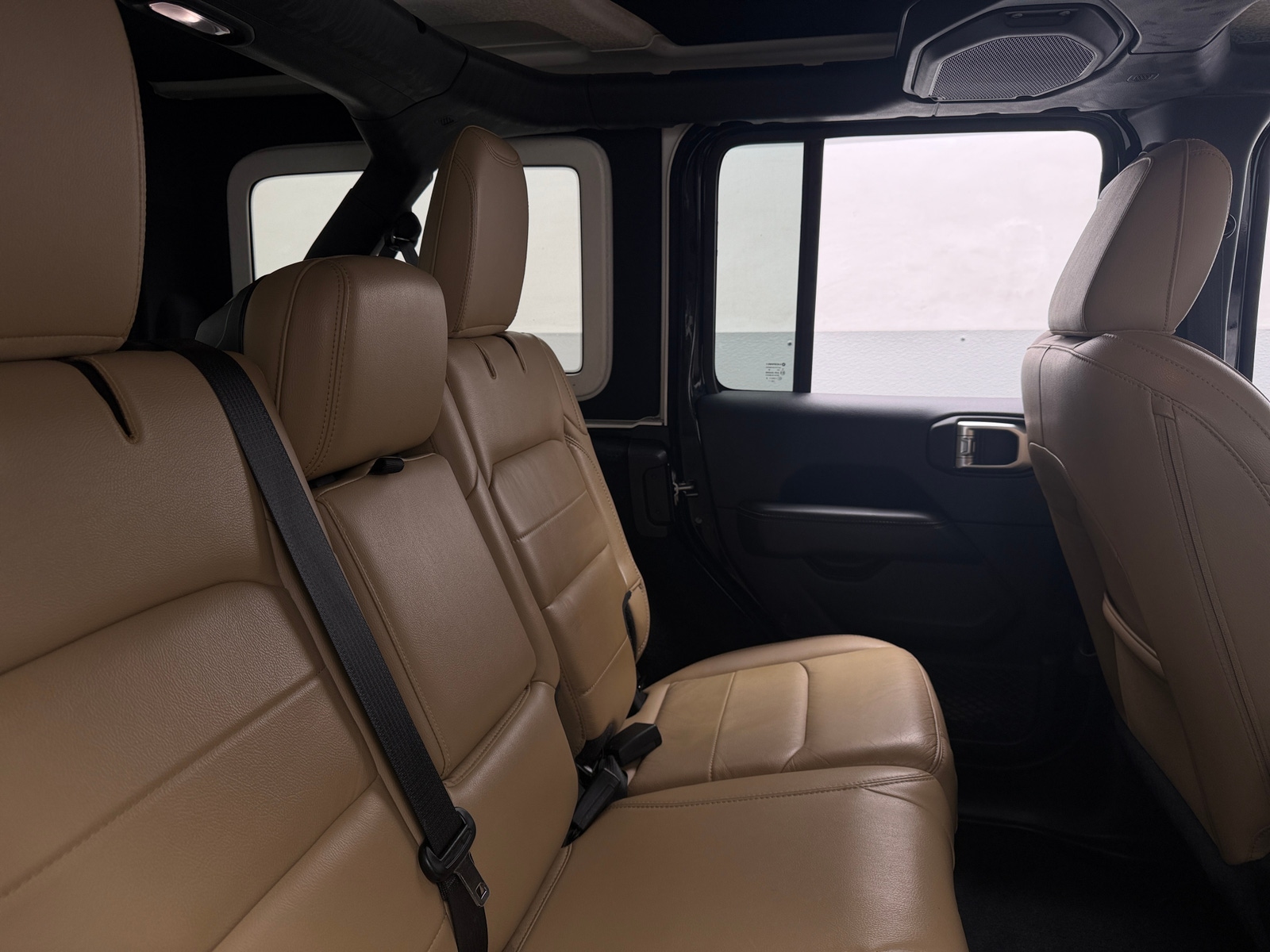 Thumbnail: 2019 Jeep Wrangler - 5