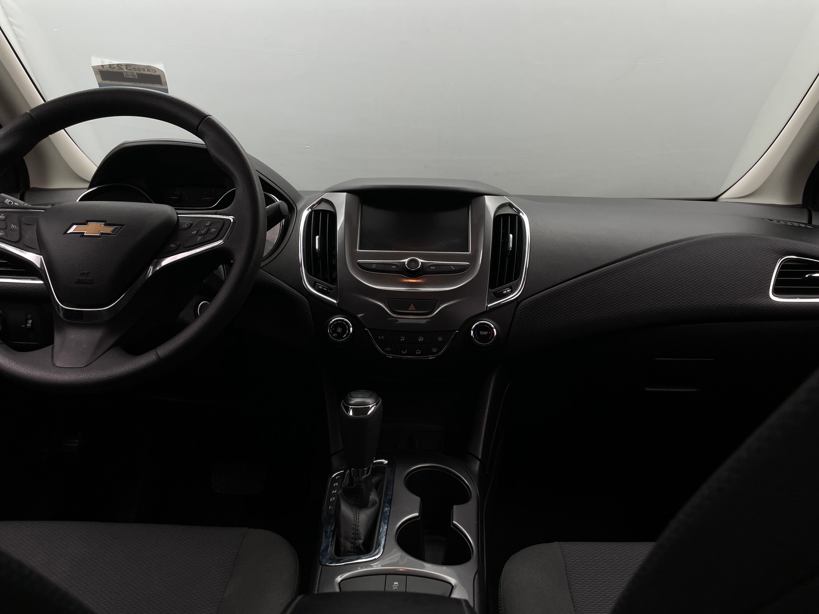 Thumbnail: 2018 Chevrolet Cruze - 3