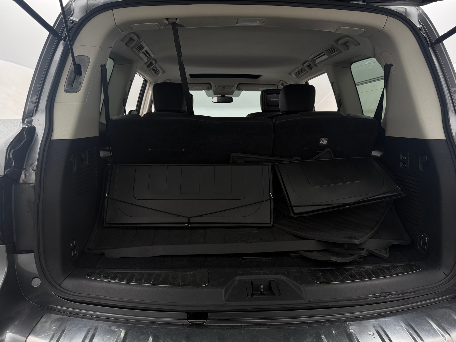 Thumbnail: 2019 INFINITI QX80 - 6
