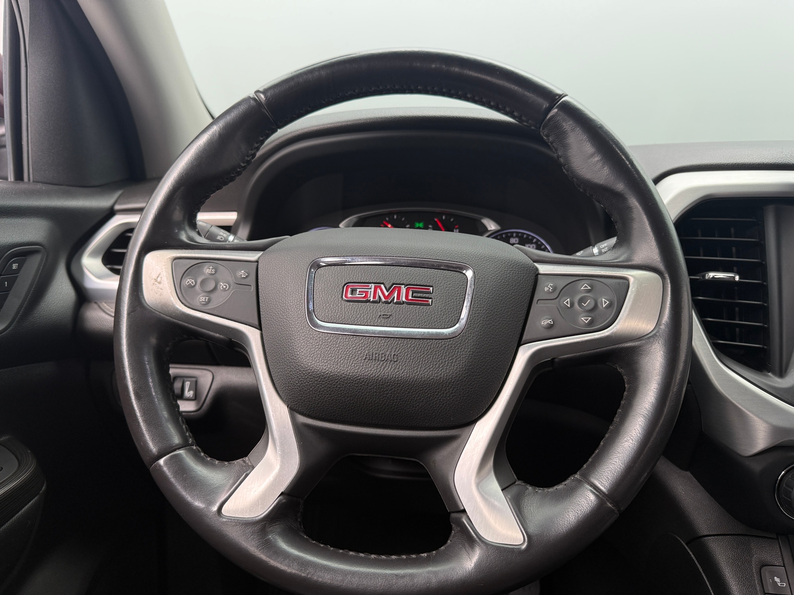 Thumbnail: 2018 GMC Acadia - 4