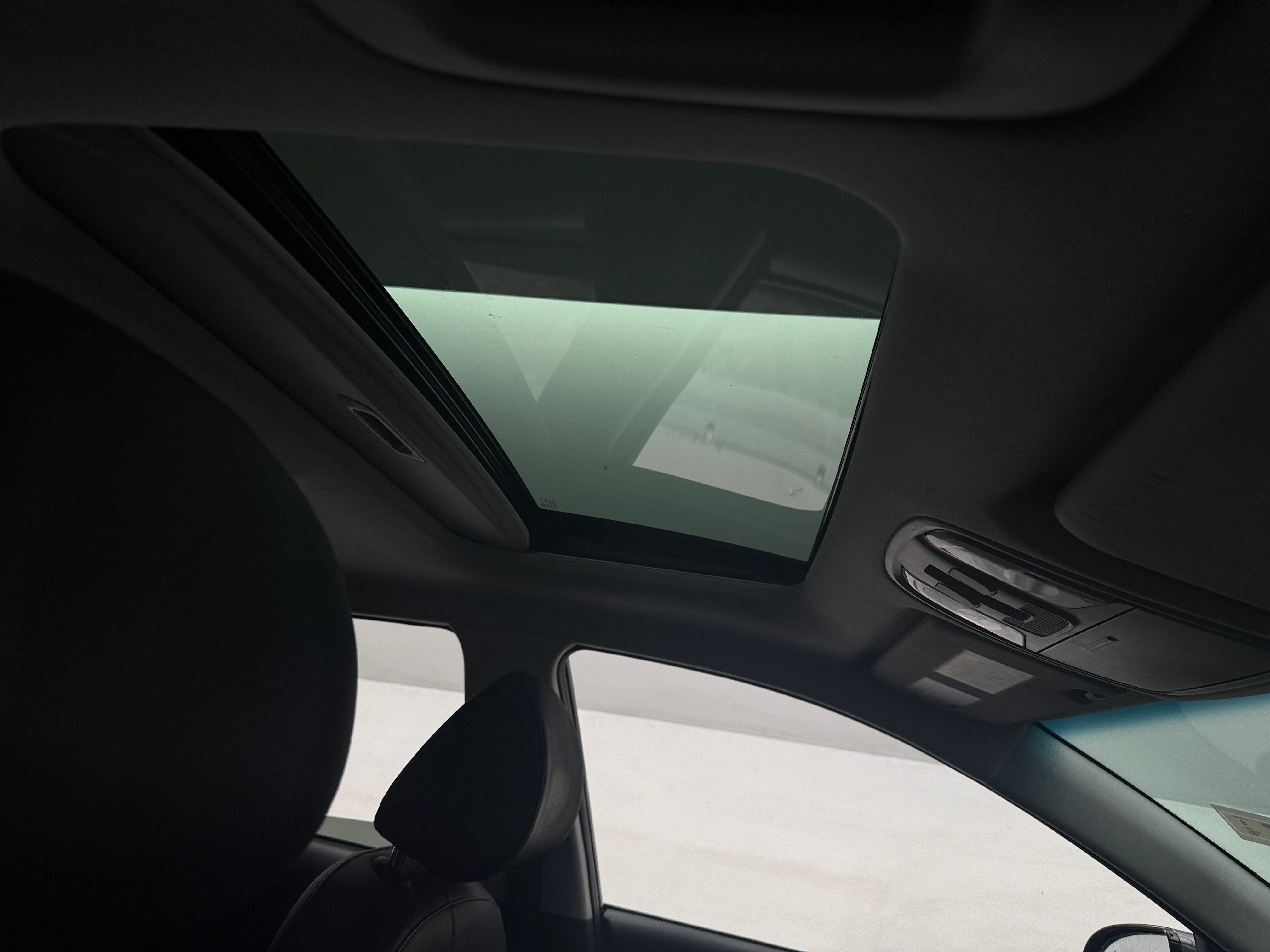 Used 2022 Kia Niro EX Premium with VIN KNDCE3LG3N5153037 for sale in Oak Creek, WI