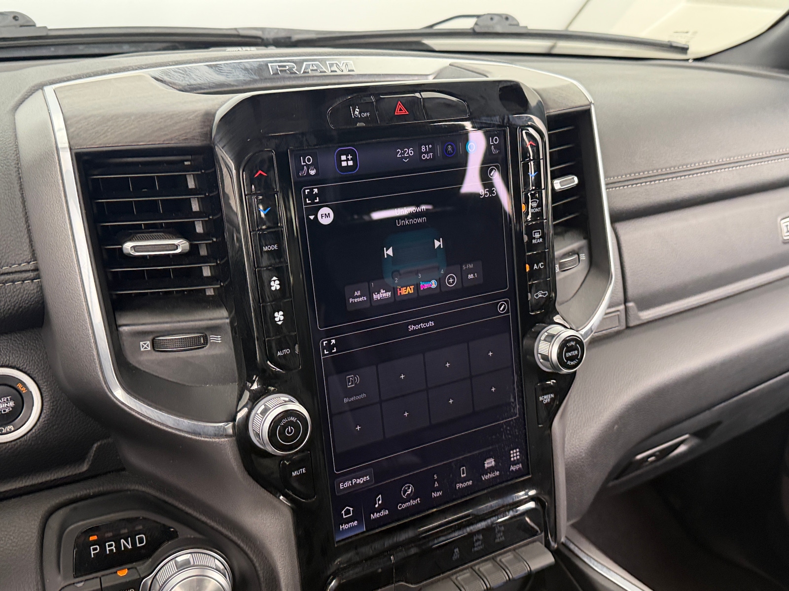 Thumbnail: 2025 RAM 1500 - 3