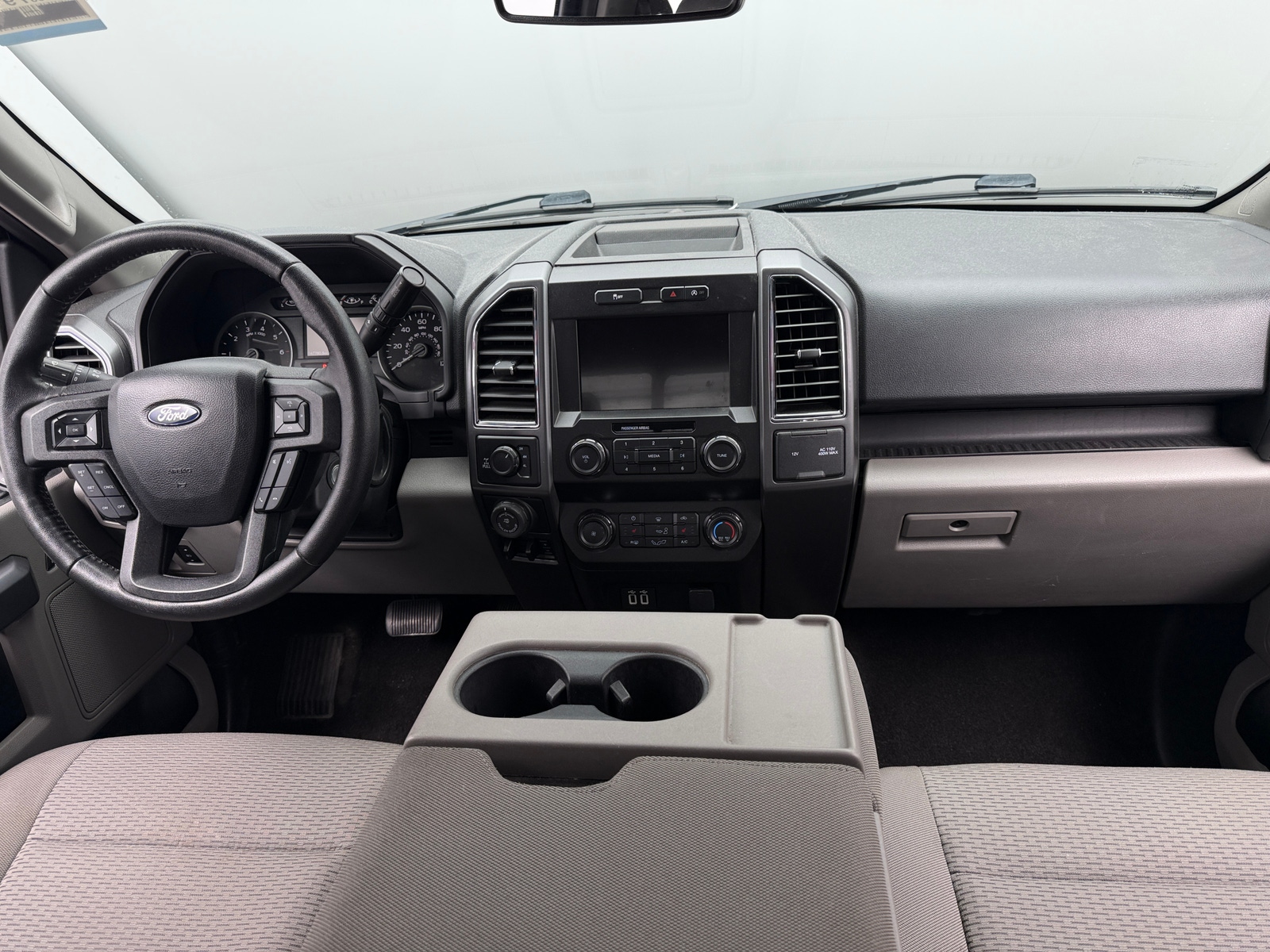 Thumbnail: 2019 Ford Econoline - 3