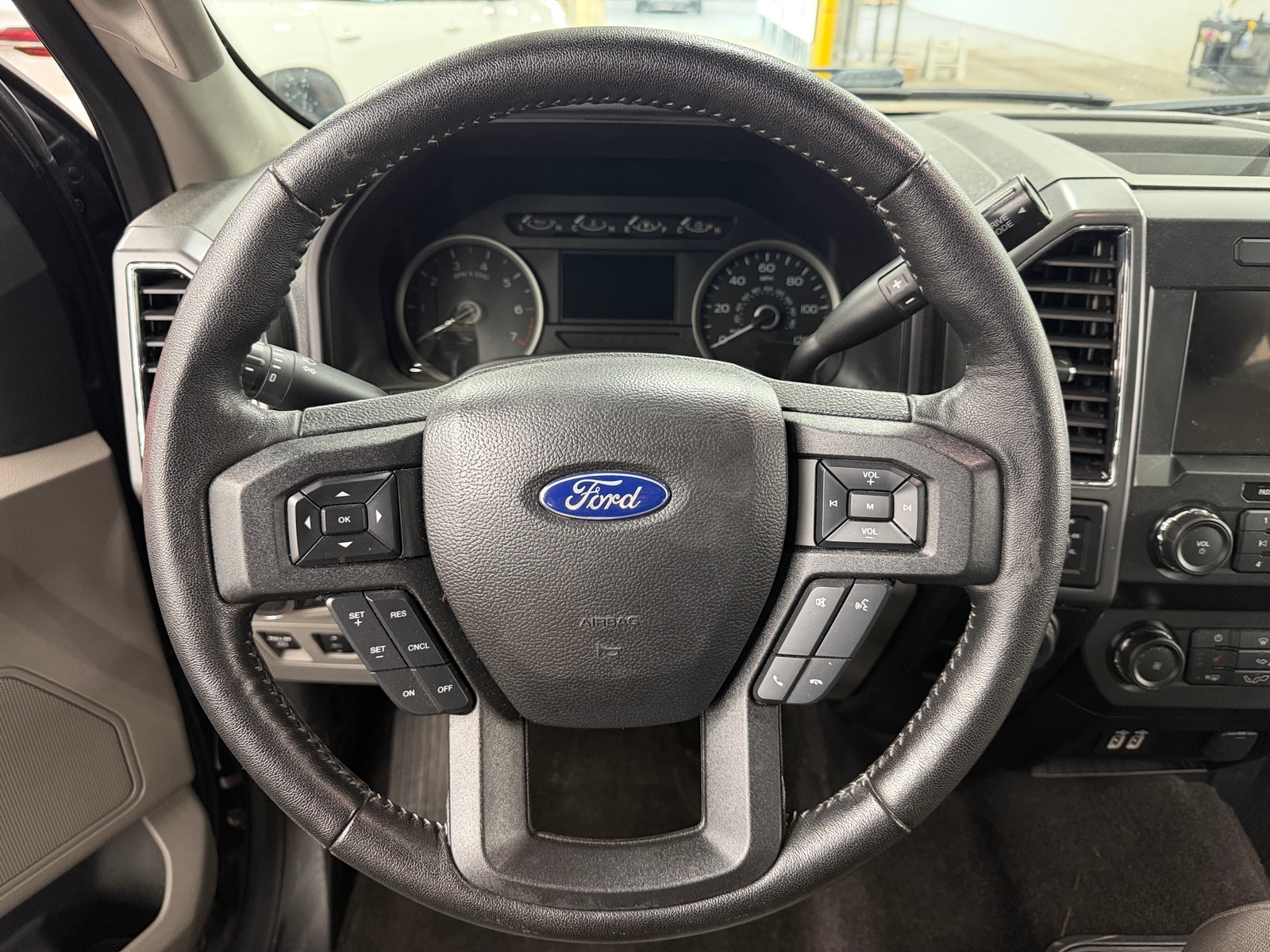 Thumbnail: 2019 Ford Econoline - 5