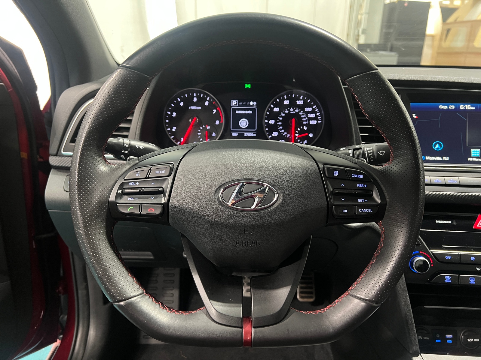 Thumbnail: 2017 Hyundai Elantra - 4