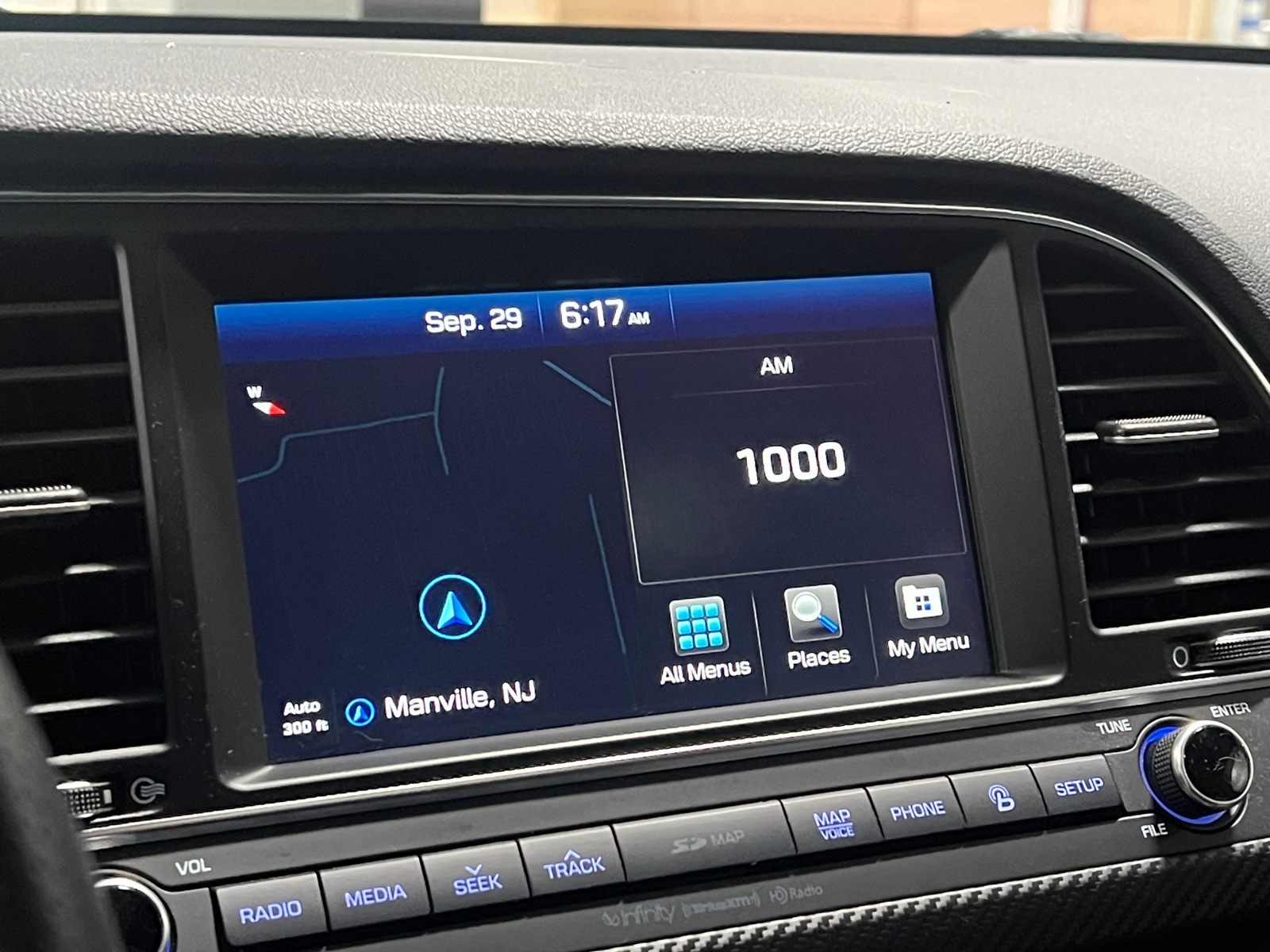 Thumbnail: 2017 Hyundai Elantra - 3