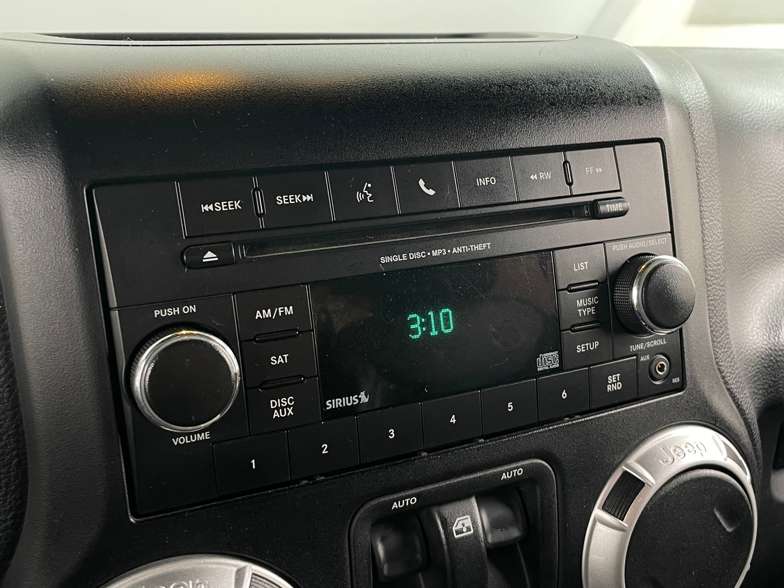 Thumbnail: 2013 Jeep Wrangler - 3