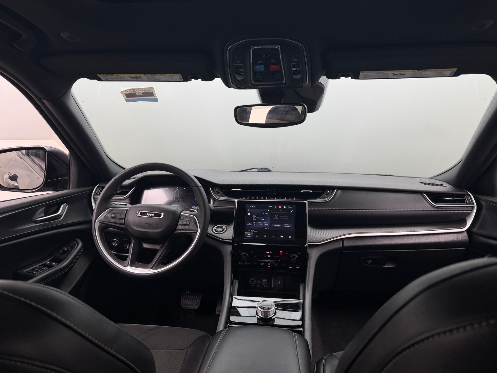 Thumbnail: 2023 Jeep Grand Cherokee L - 2