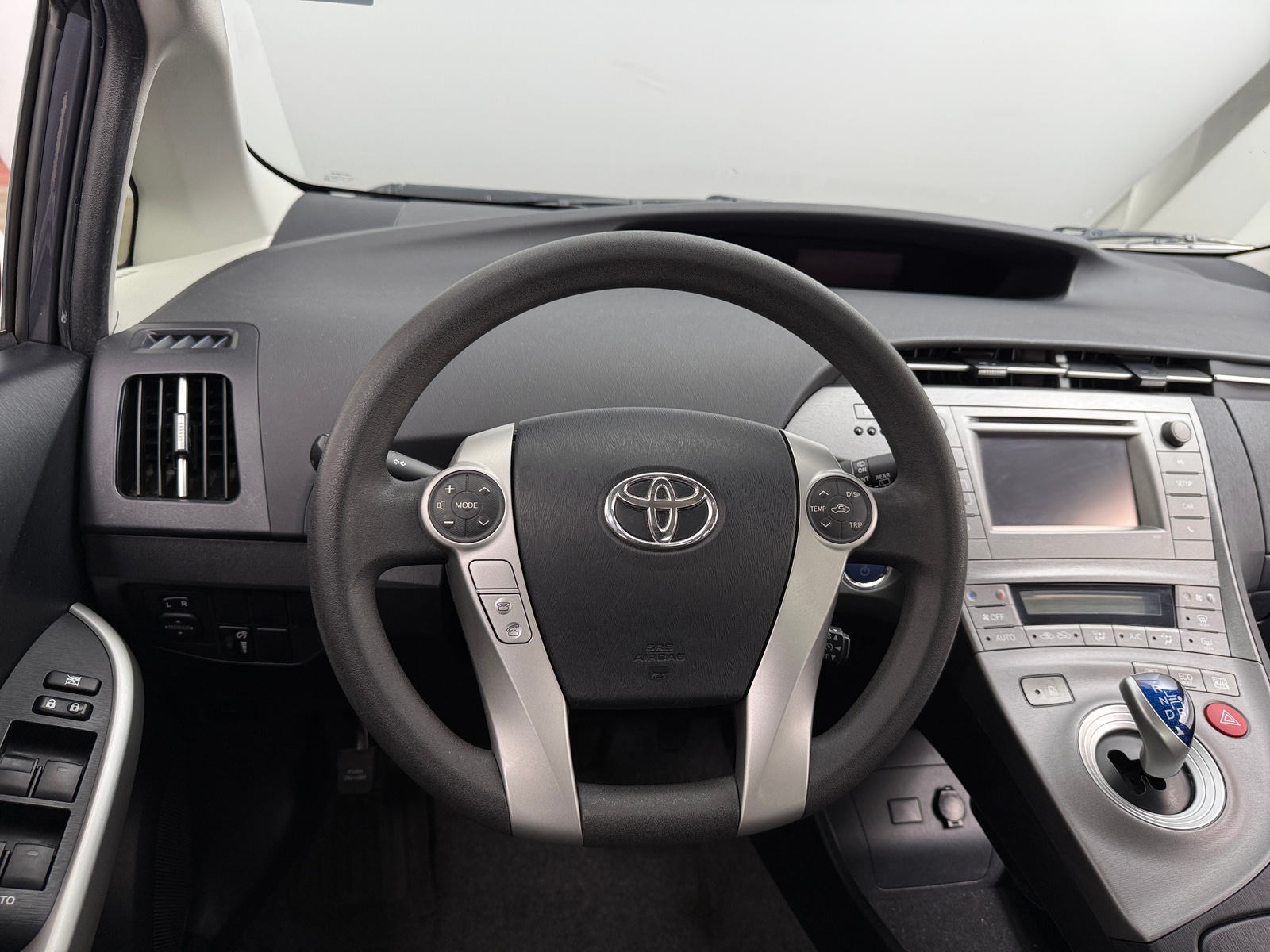 Thumbnail: 2015 Toyota Prius - 5