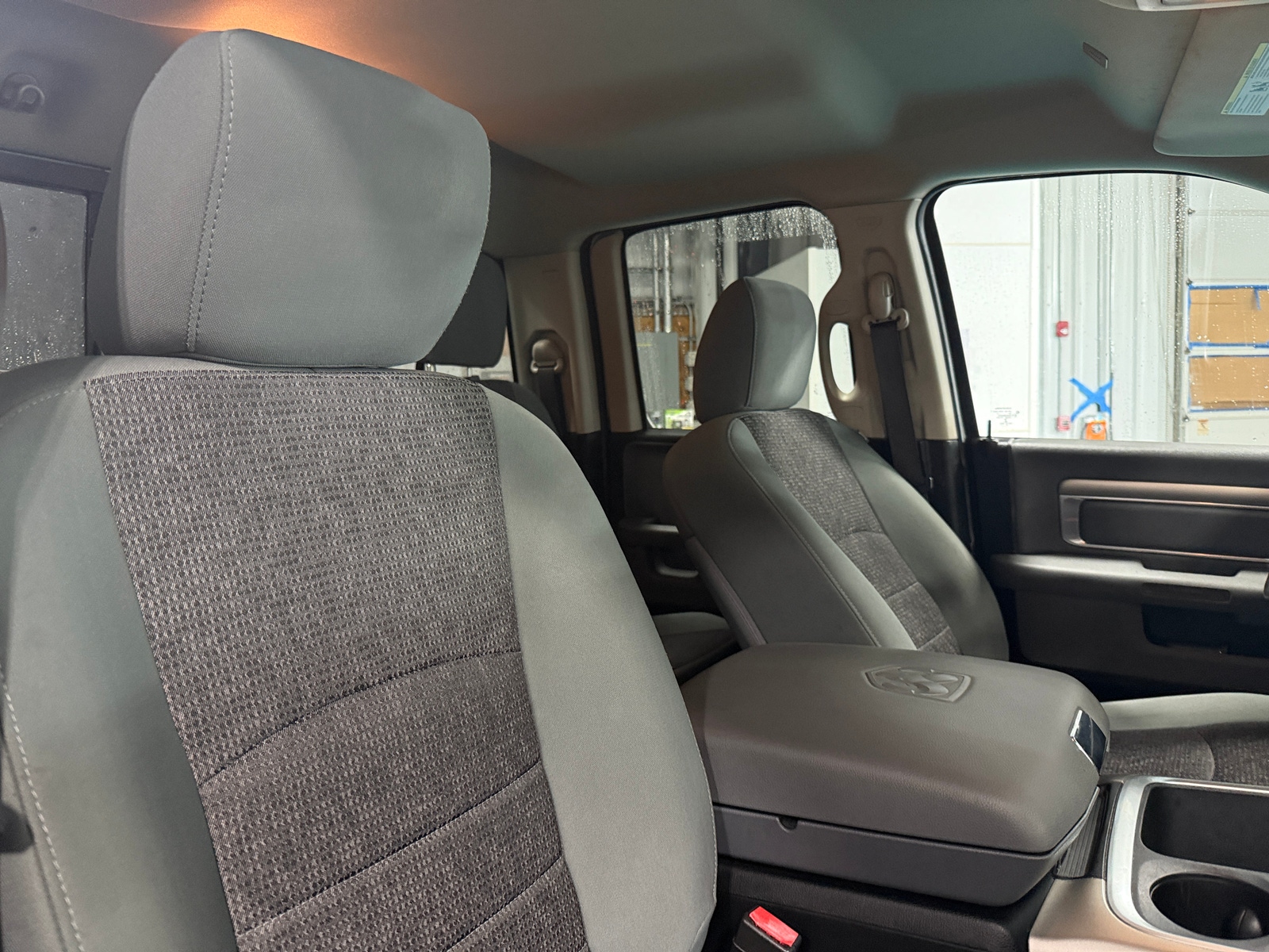 Thumbnail: 2019 RAM 1500 Classic - 2