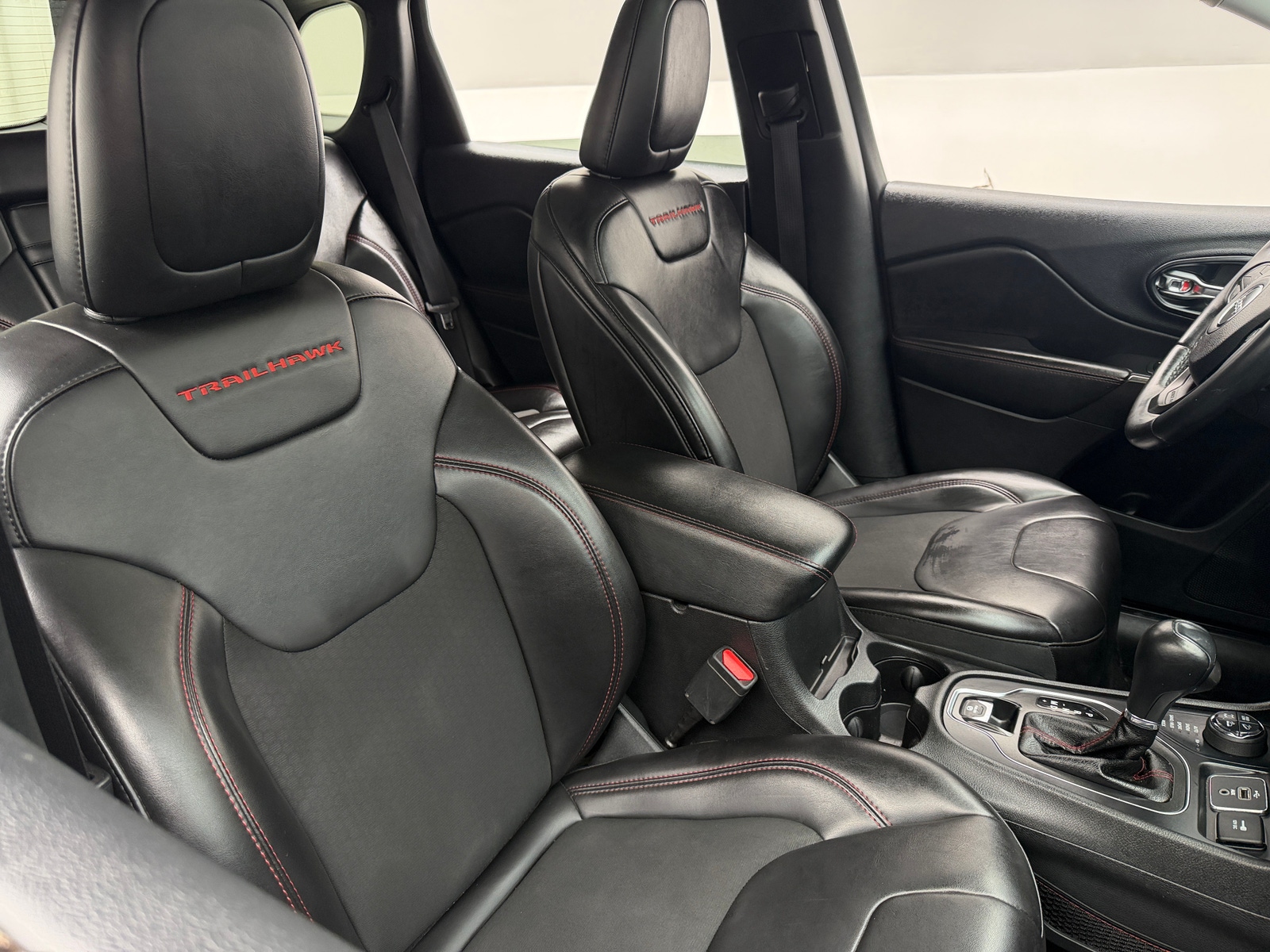 Thumbnail: 2019 Jeep Cherokee - 2