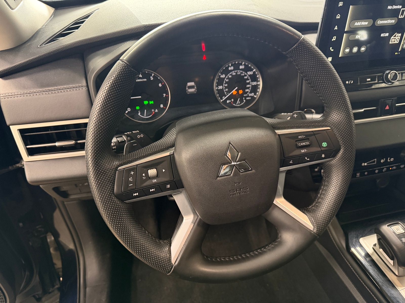 Thumbnail: 2025 Mitsubishi Outlander - 5