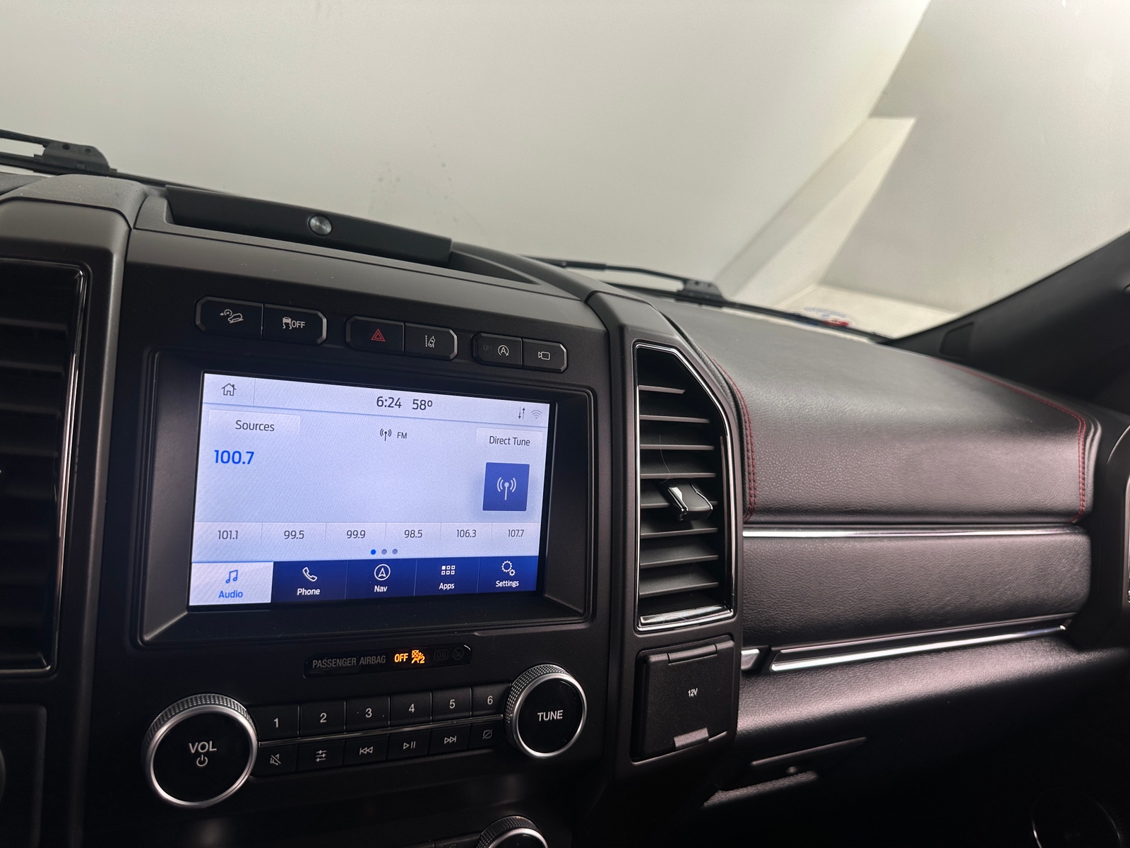 Thumbnail: 2021 Ford Expedition - 3