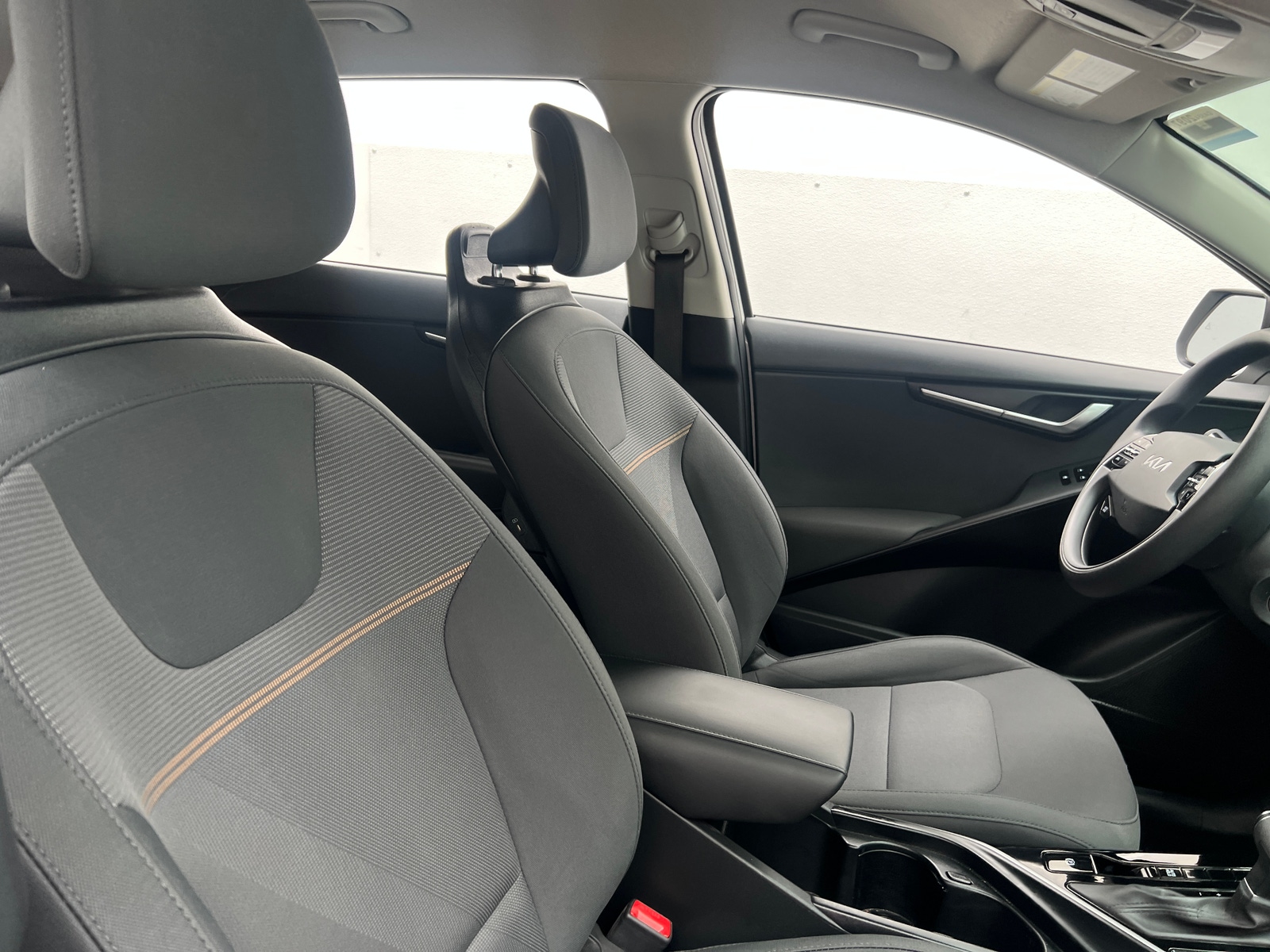 Thumbnail: 2026 Kia Niro - 2