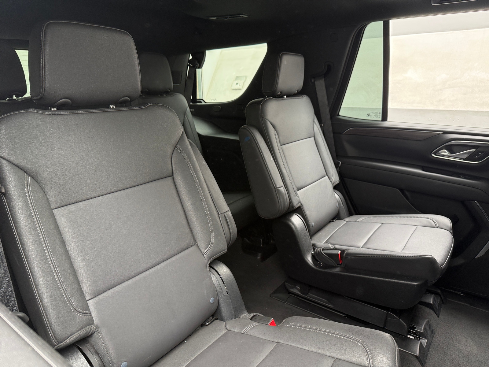 Thumbnail: 2023 Chevrolet Tahoe - 5