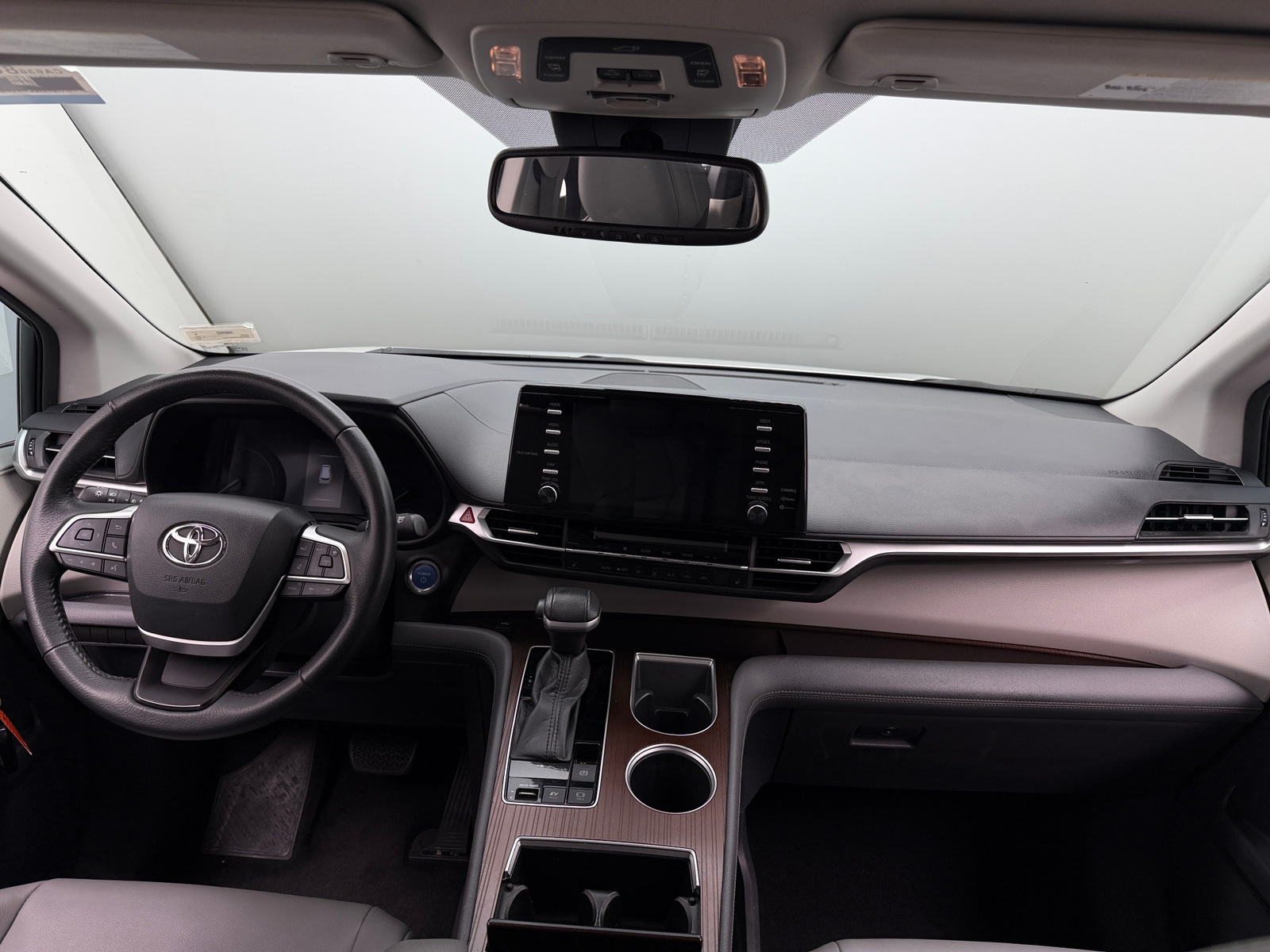 Thumbnail: 2022 Toyota Sienna - 2