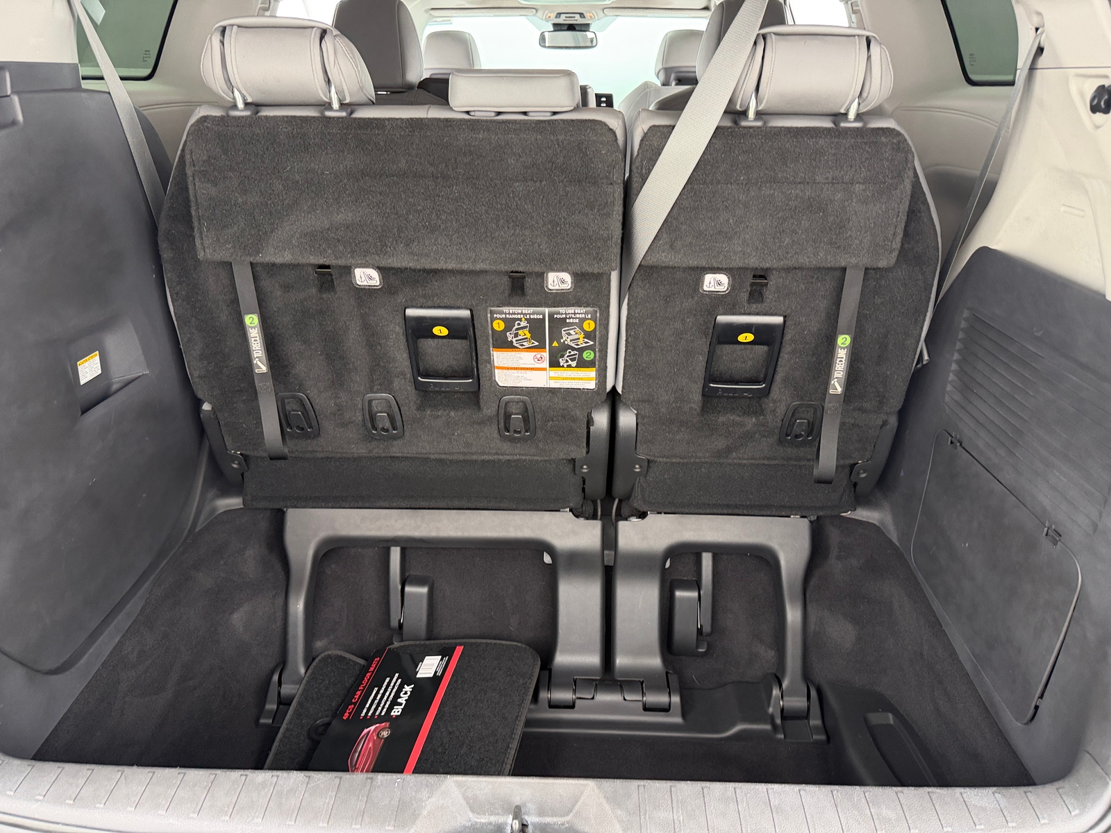 Thumbnail: 2022 Toyota Sienna - 6