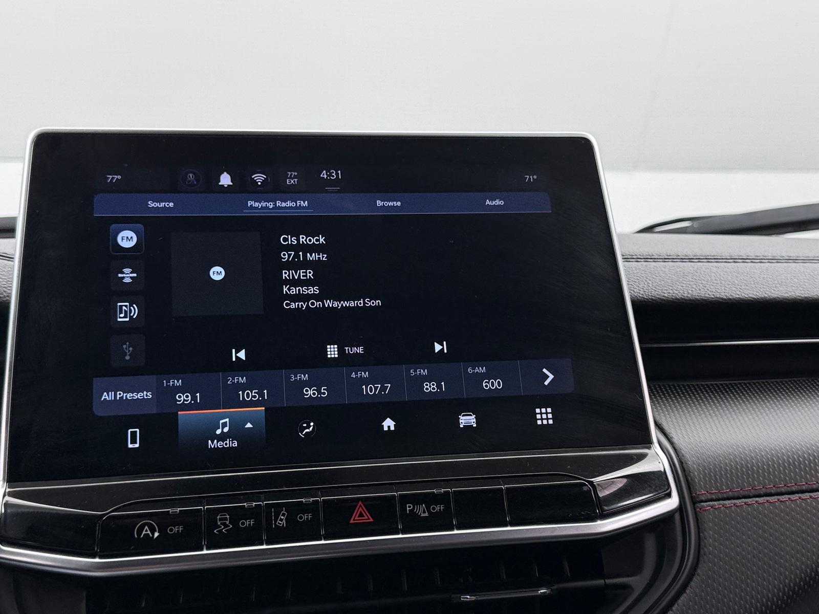 Thumbnail: 2024 Jeep Compass - 4