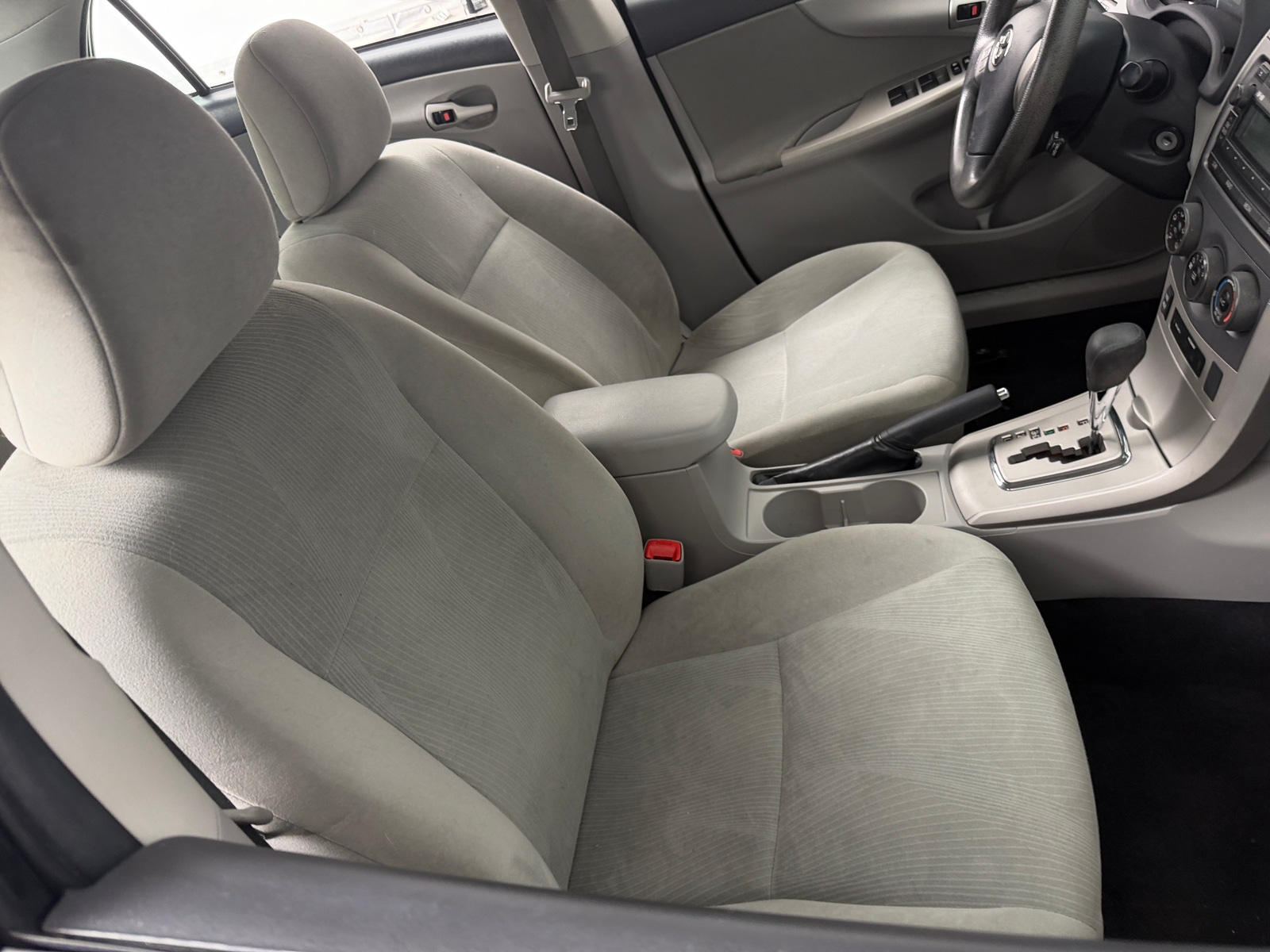 Thumbnail: 2012 Toyota Corolla - 2