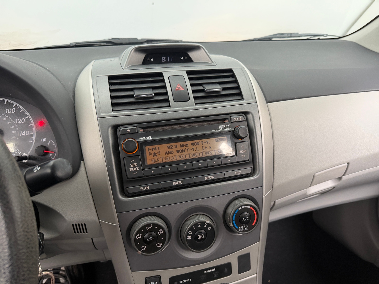 Thumbnail: 2012 Toyota Corolla - 4