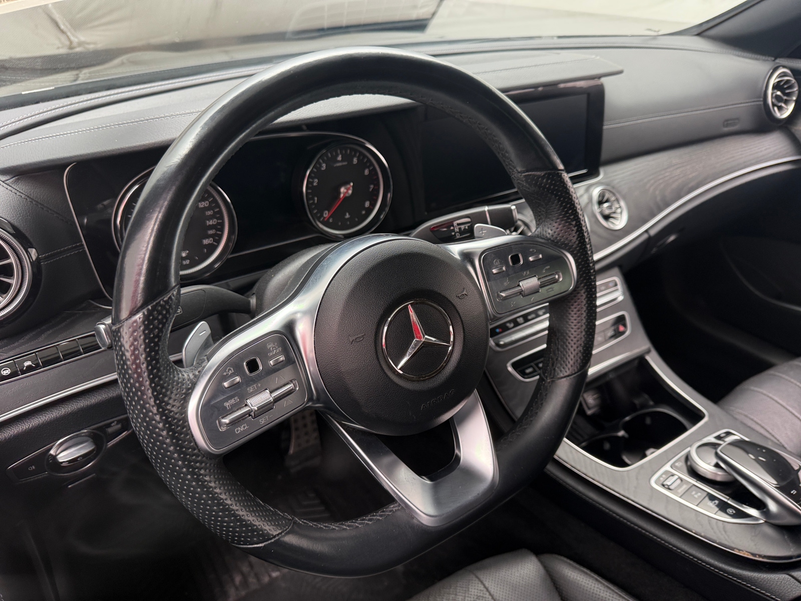 Thumbnail: 2019 Mercedes-Benz E-Class - 4