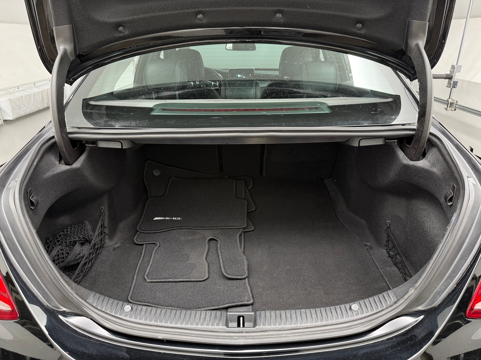 Thumbnail: 2016 Mercedes-Benz C-Class - 6
