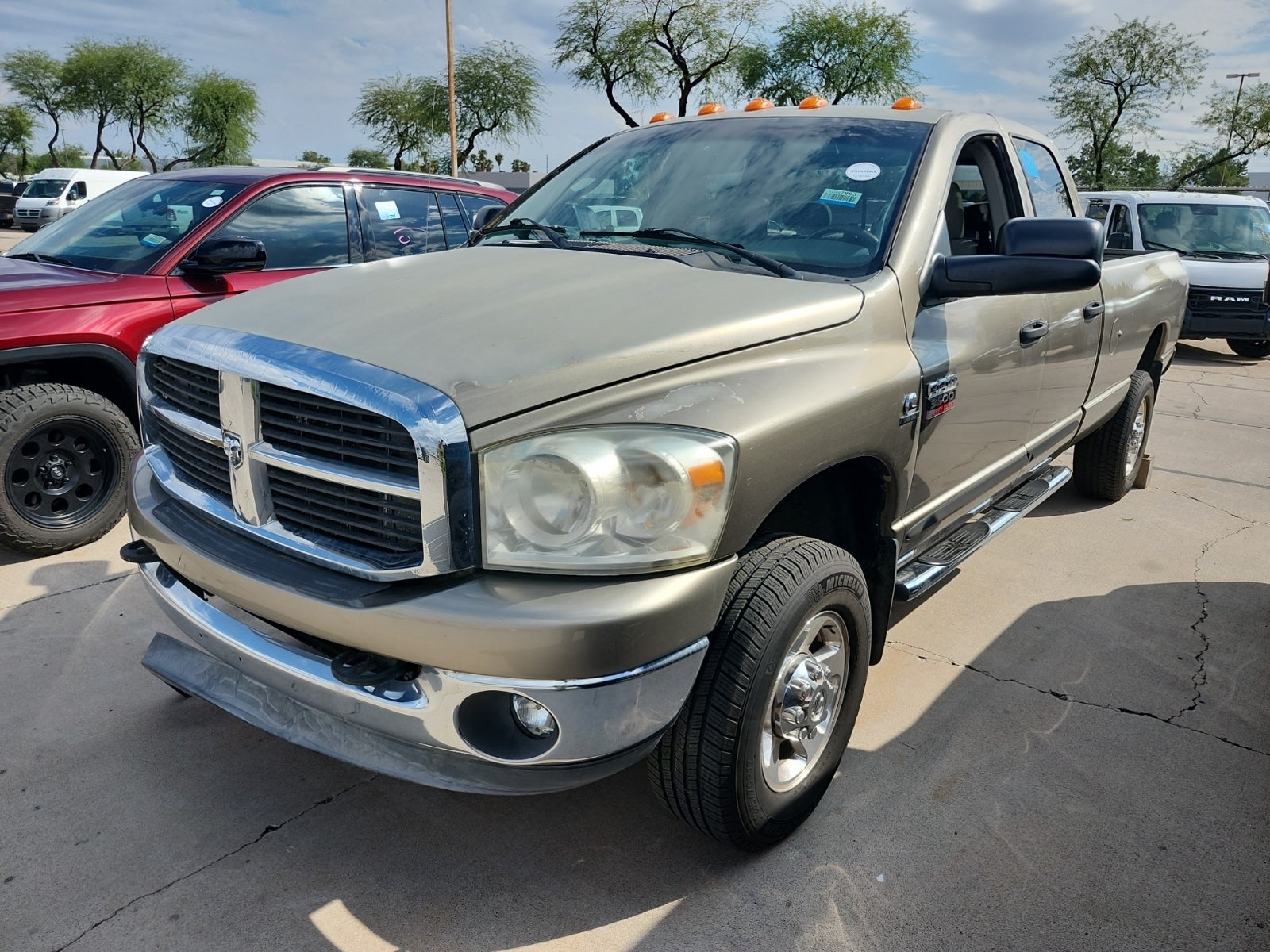 2007 Dodge Ram 3500 4WD Quad Cab 140.5" SRW SLT