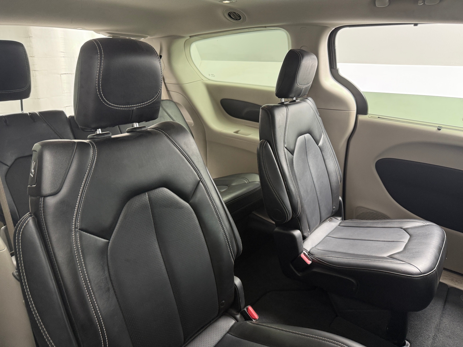 Thumbnail: 2024 Chrysler Pacifica - 5