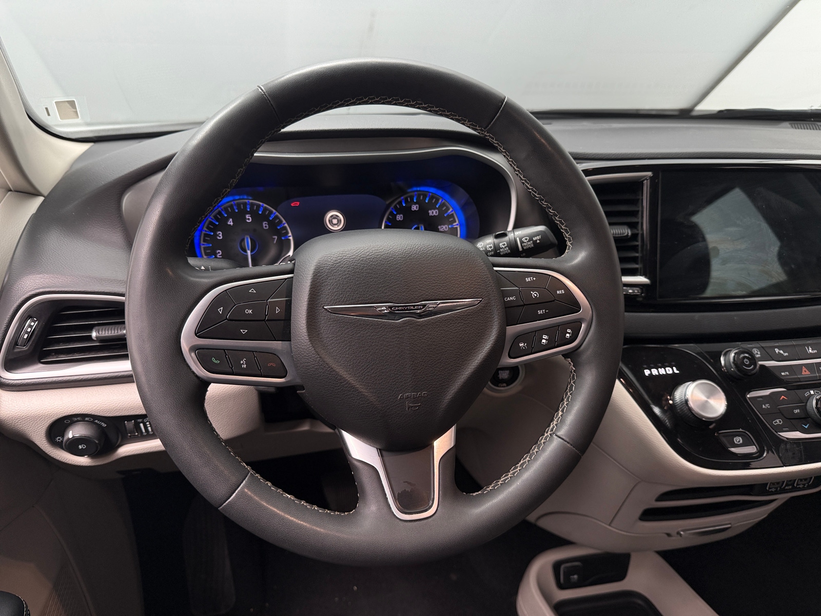 Thumbnail: 2024 Chrysler Pacifica - 4