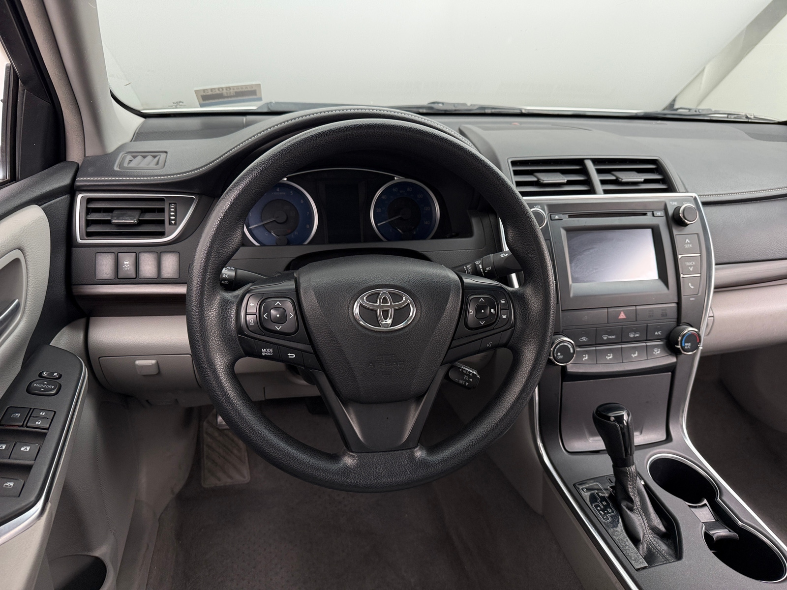 Thumbnail: 2016 Toyota Camry - 5