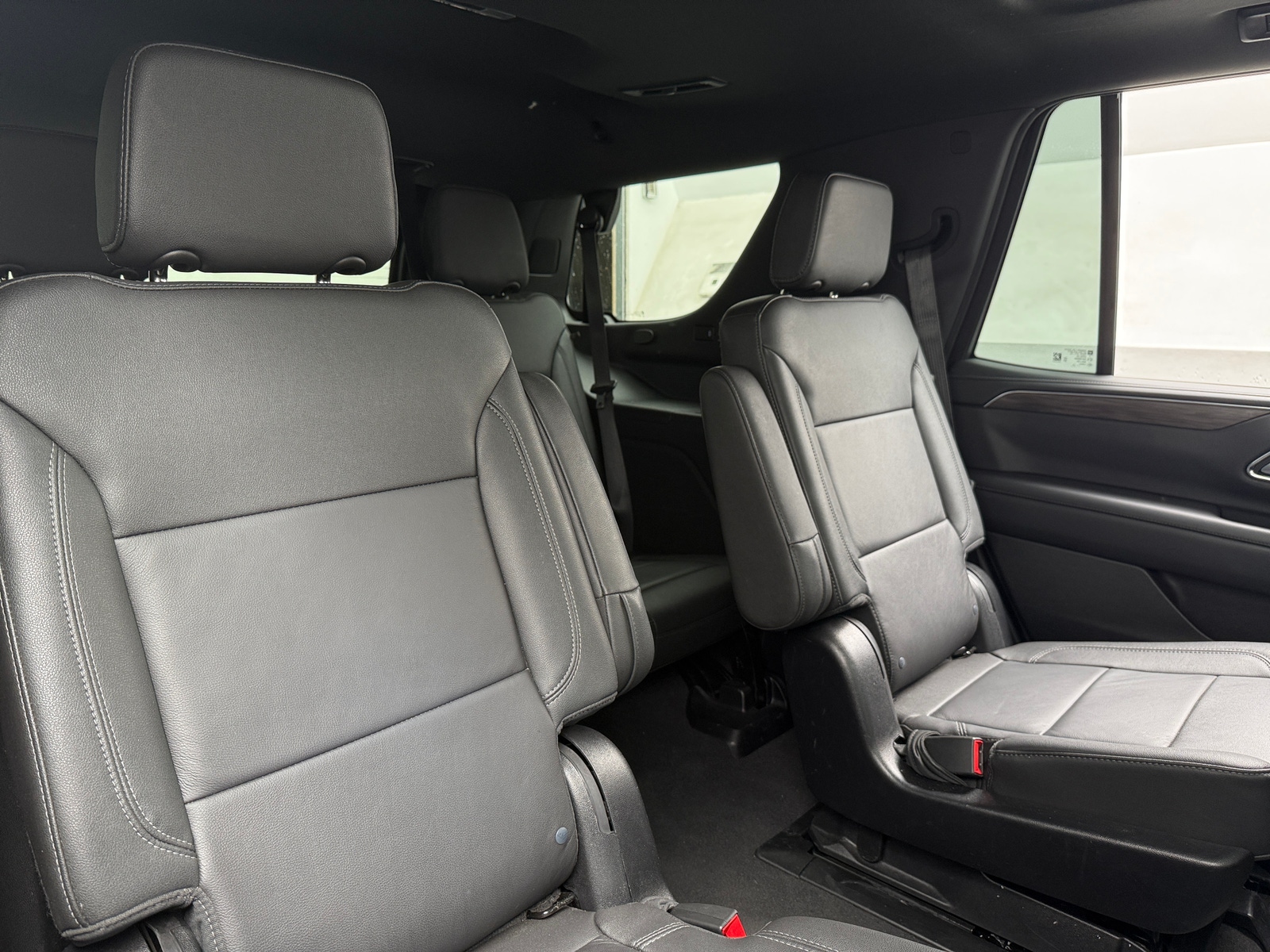 Thumbnail: 2022 Chevrolet Tahoe - 5