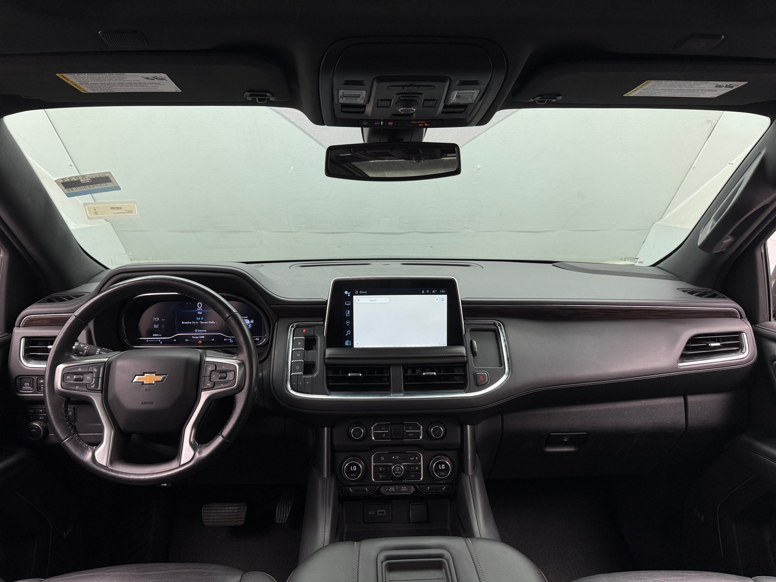 Thumbnail: 2022 Chevrolet Tahoe - 2