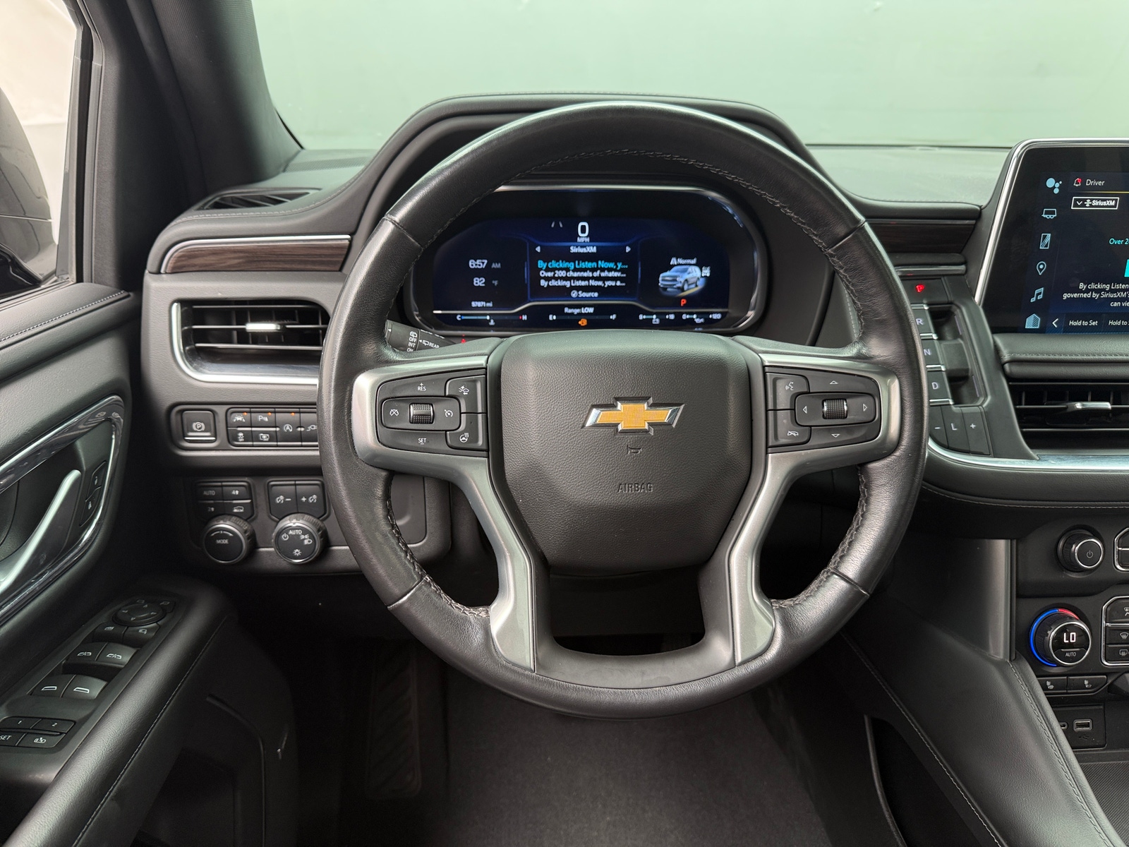 Thumbnail: 2022 Chevrolet Tahoe - 4