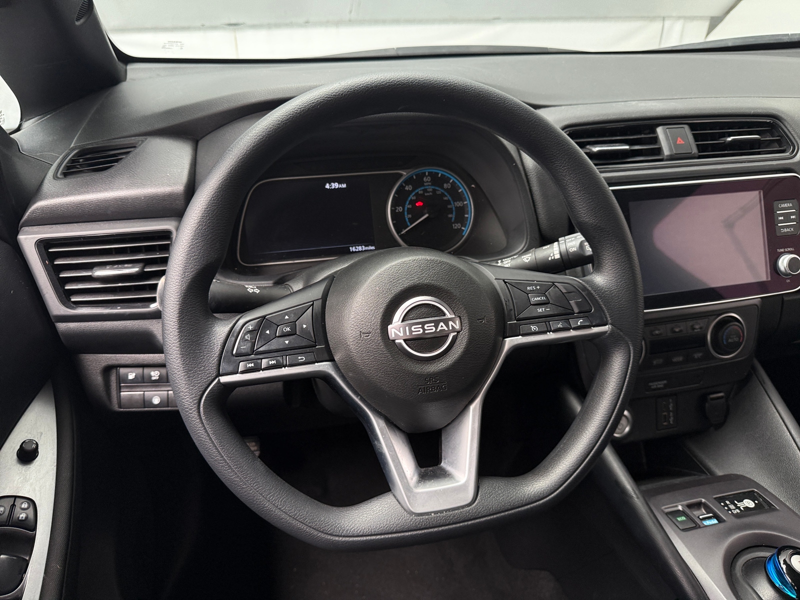 Thumbnail: 2025 Nissan Leaf - 5