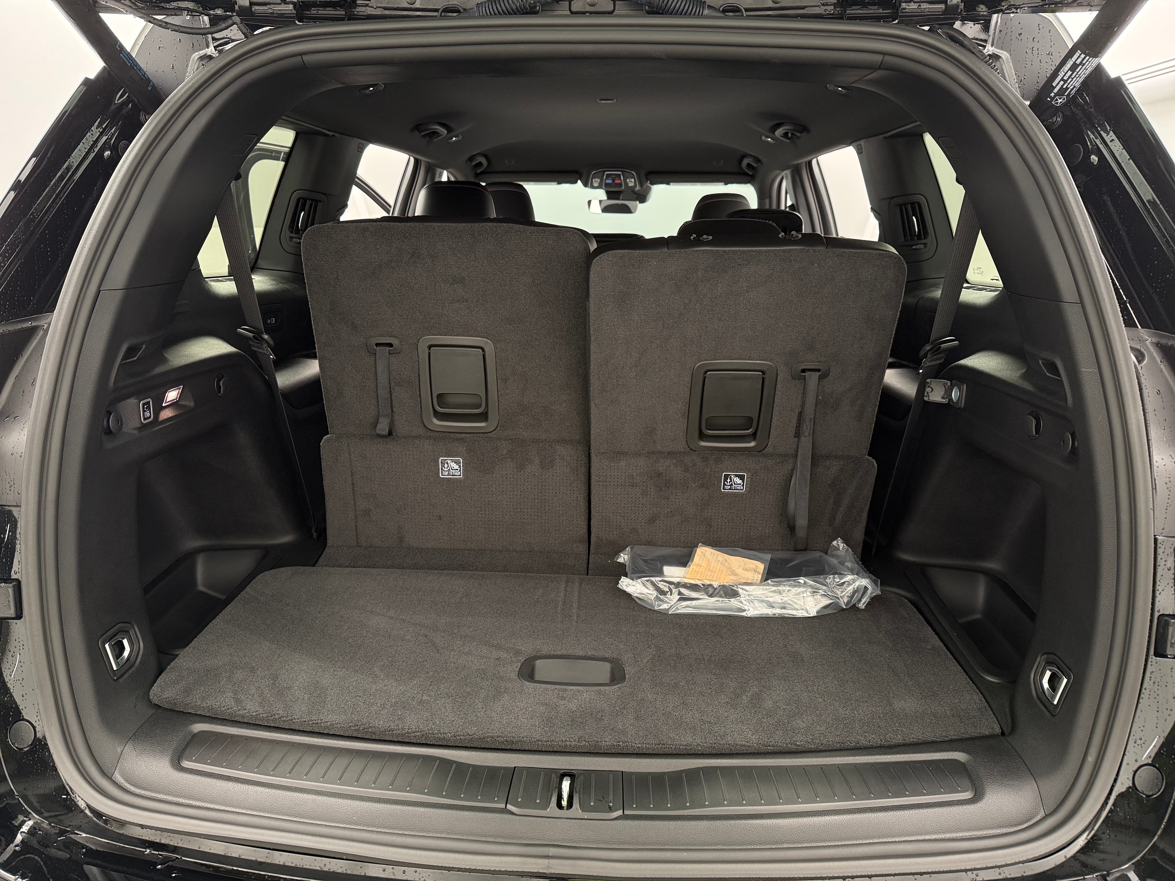 2027 Jeep Grand Cherokee L