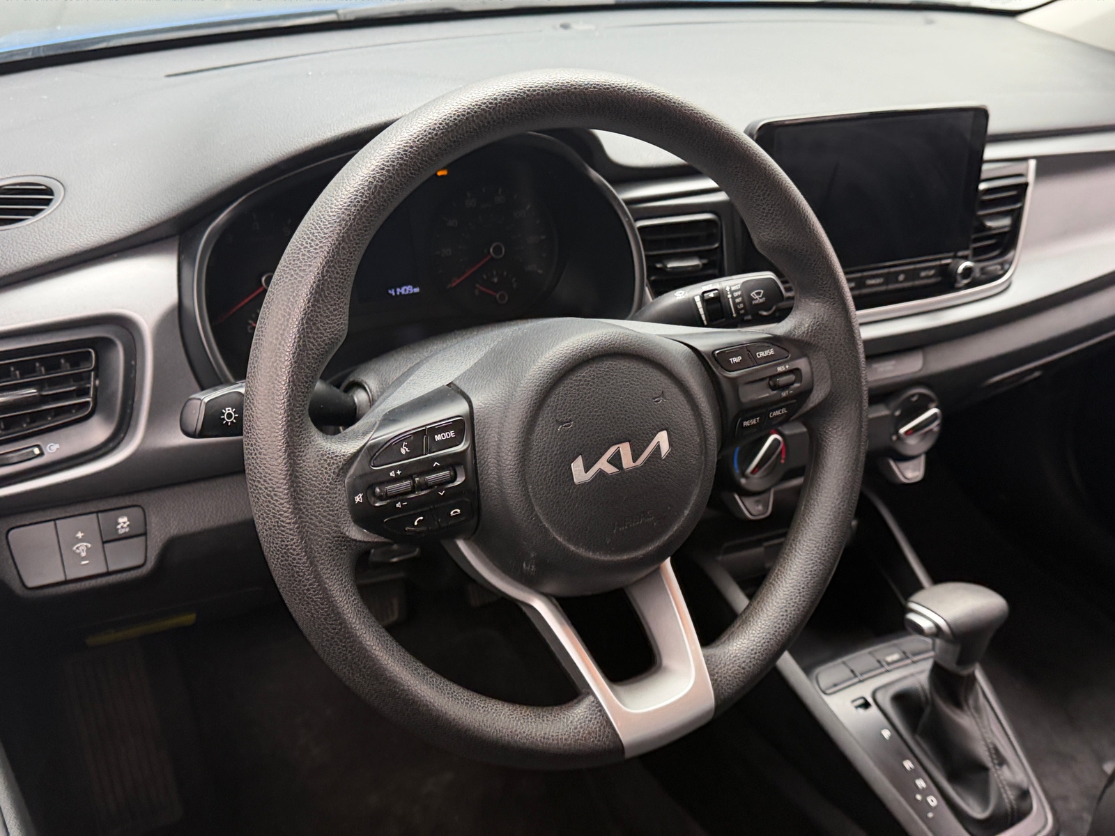 Thumbnail: 2023 Kia Rio - 5