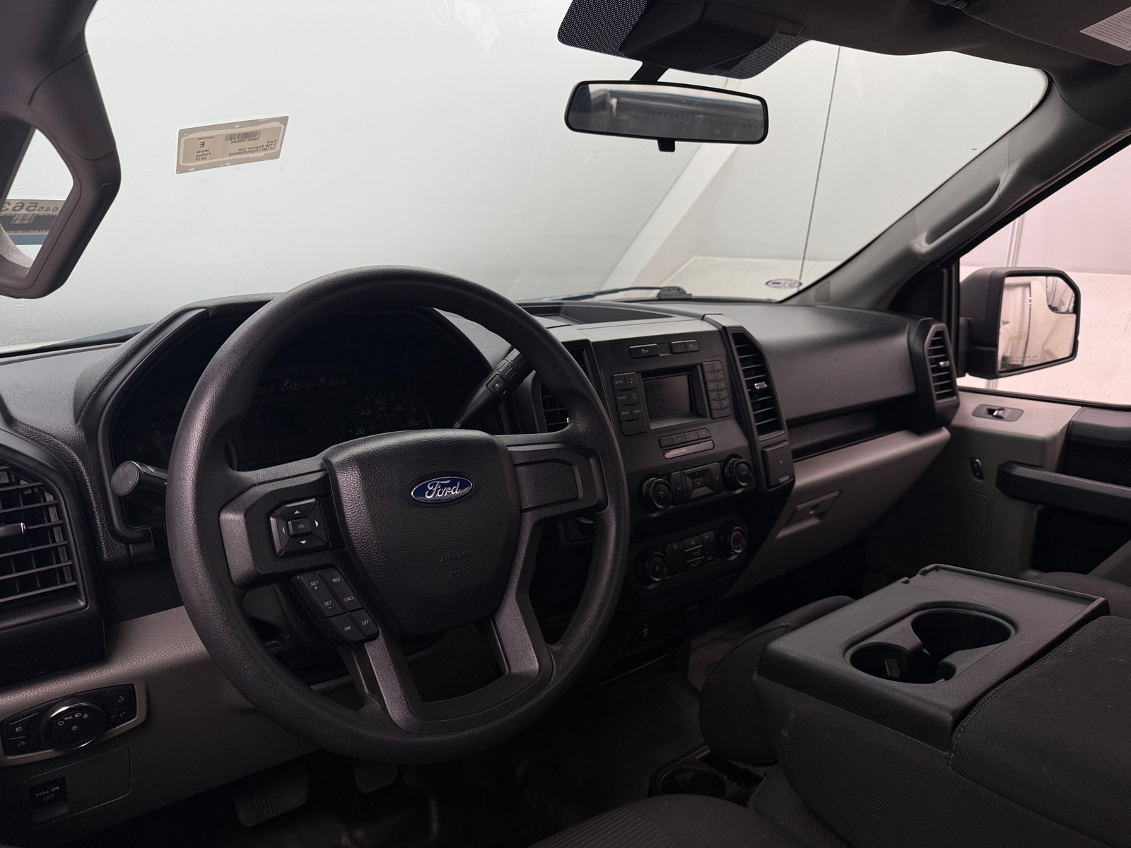 Thumbnail: 2019 Ford Econoline - 3