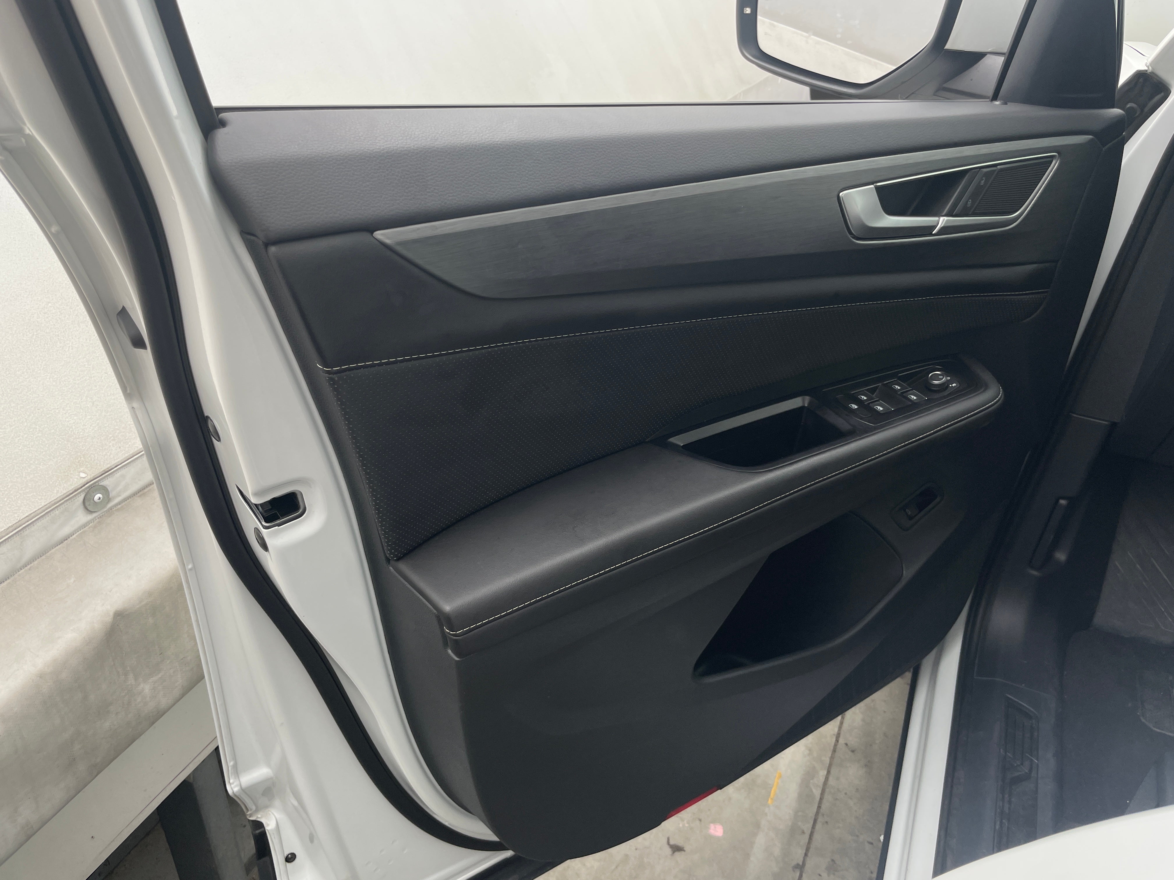 2025 Volkswagen Atlas Cross Sport