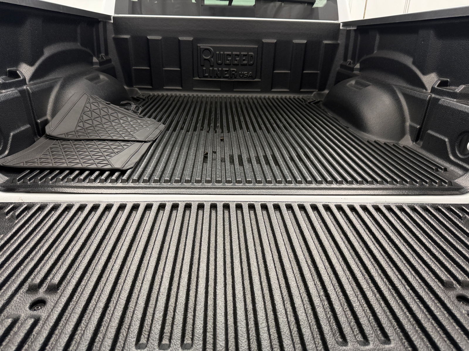 Thumbnail: 2026 RAM 1500 - 6
