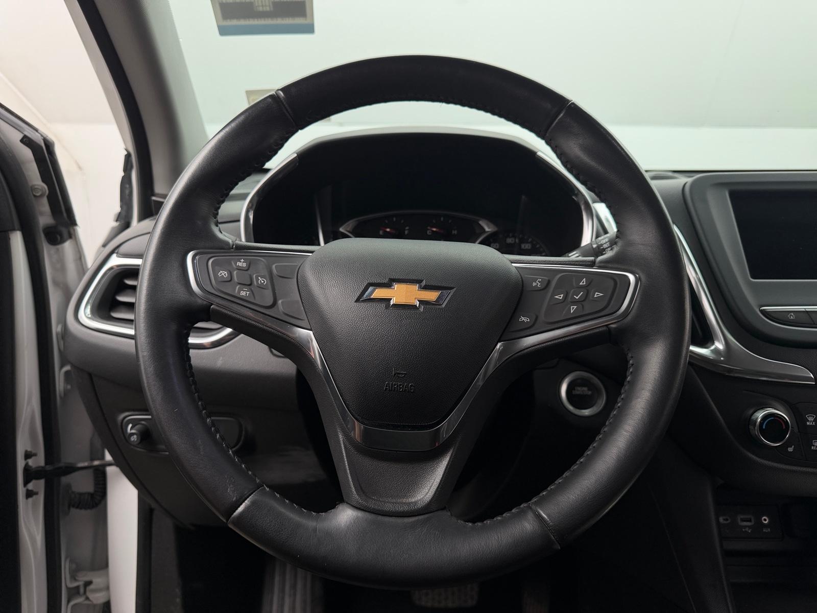 Thumbnail: 2019 Chevrolet Equinox - 5
