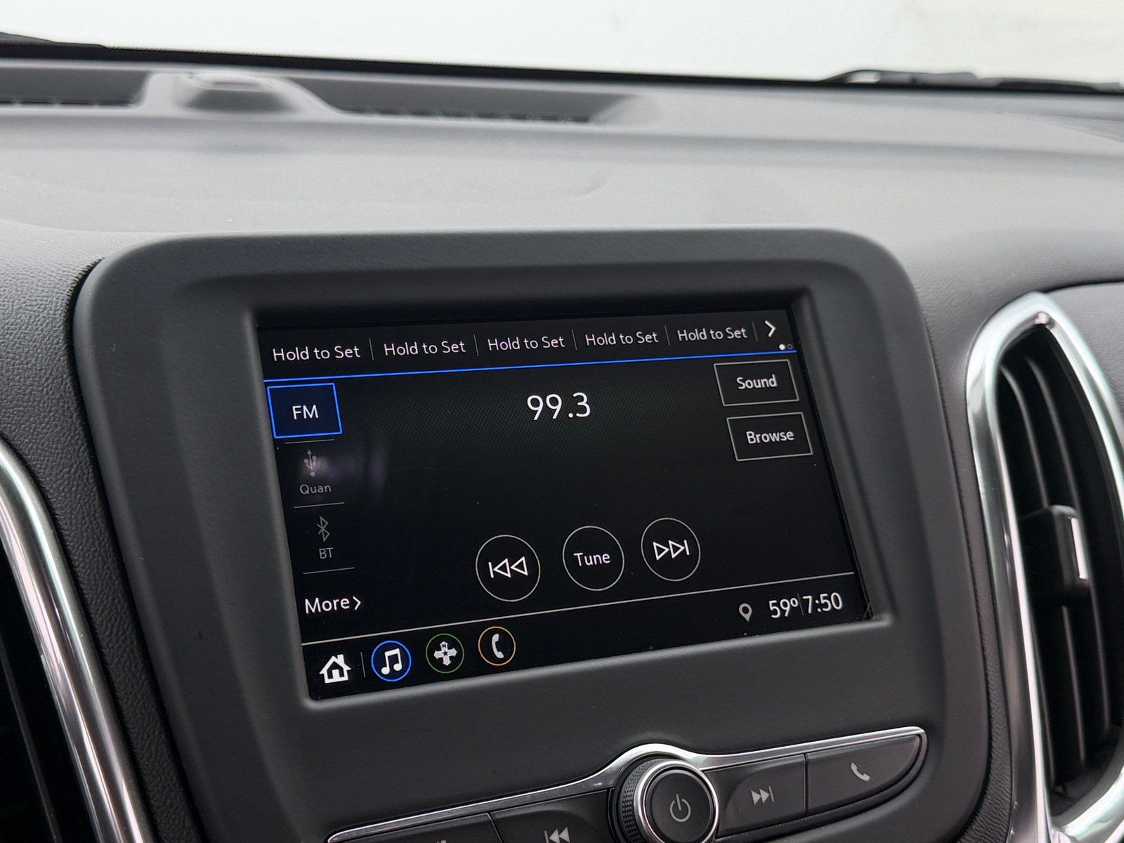 Thumbnail: 2019 Chevrolet Equinox - 4