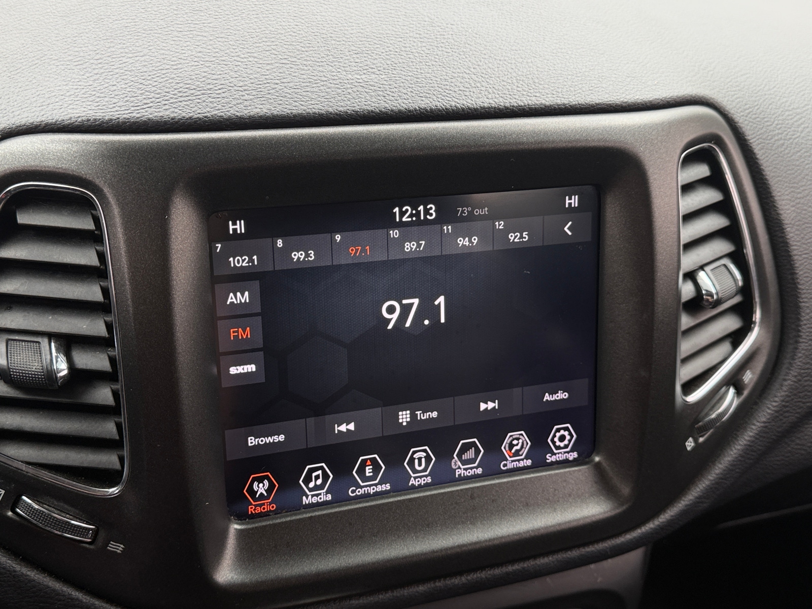 Thumbnail: 2018 Jeep Compass - 3